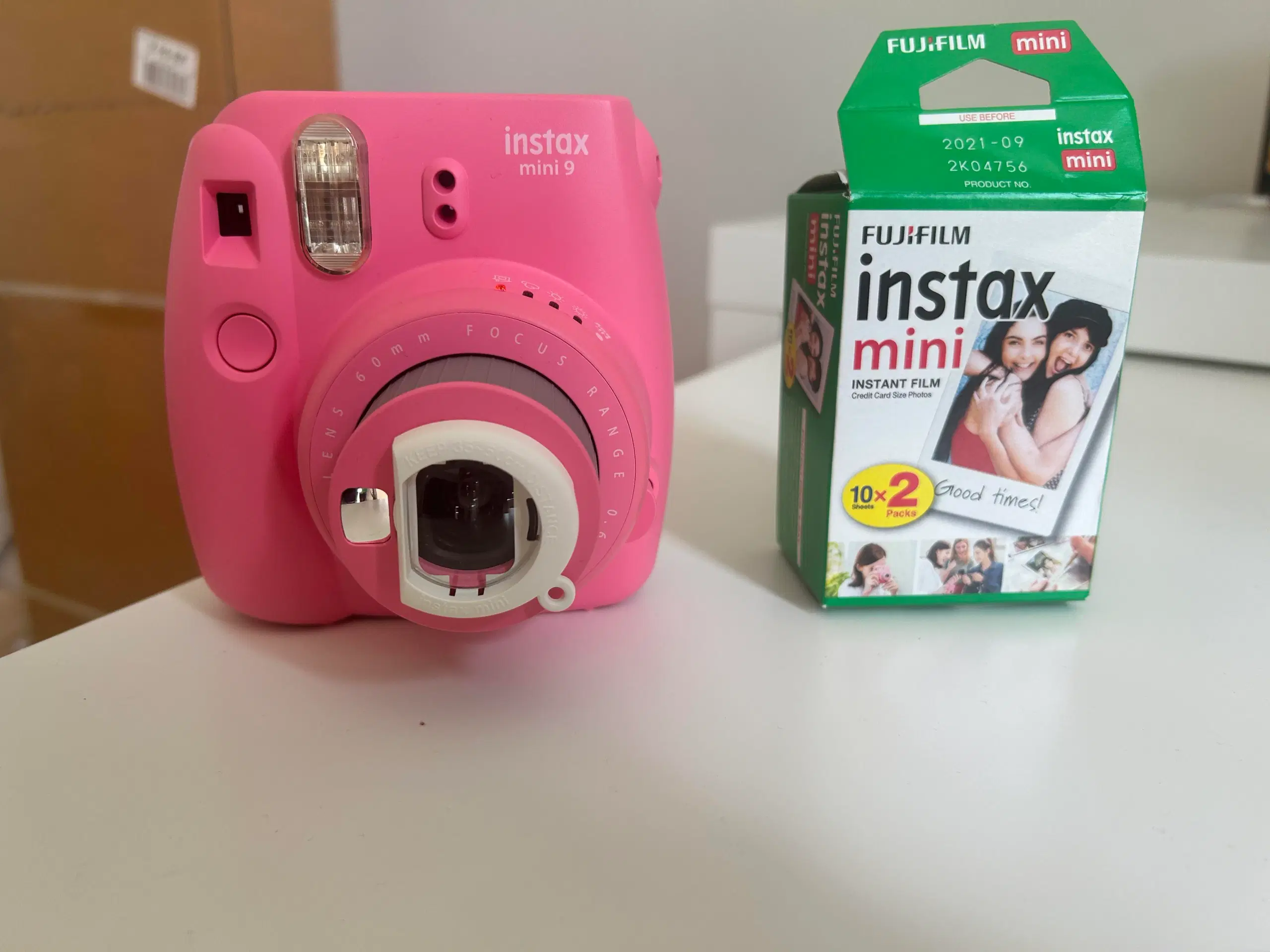 Instax Kamera inkl 1 pakke film