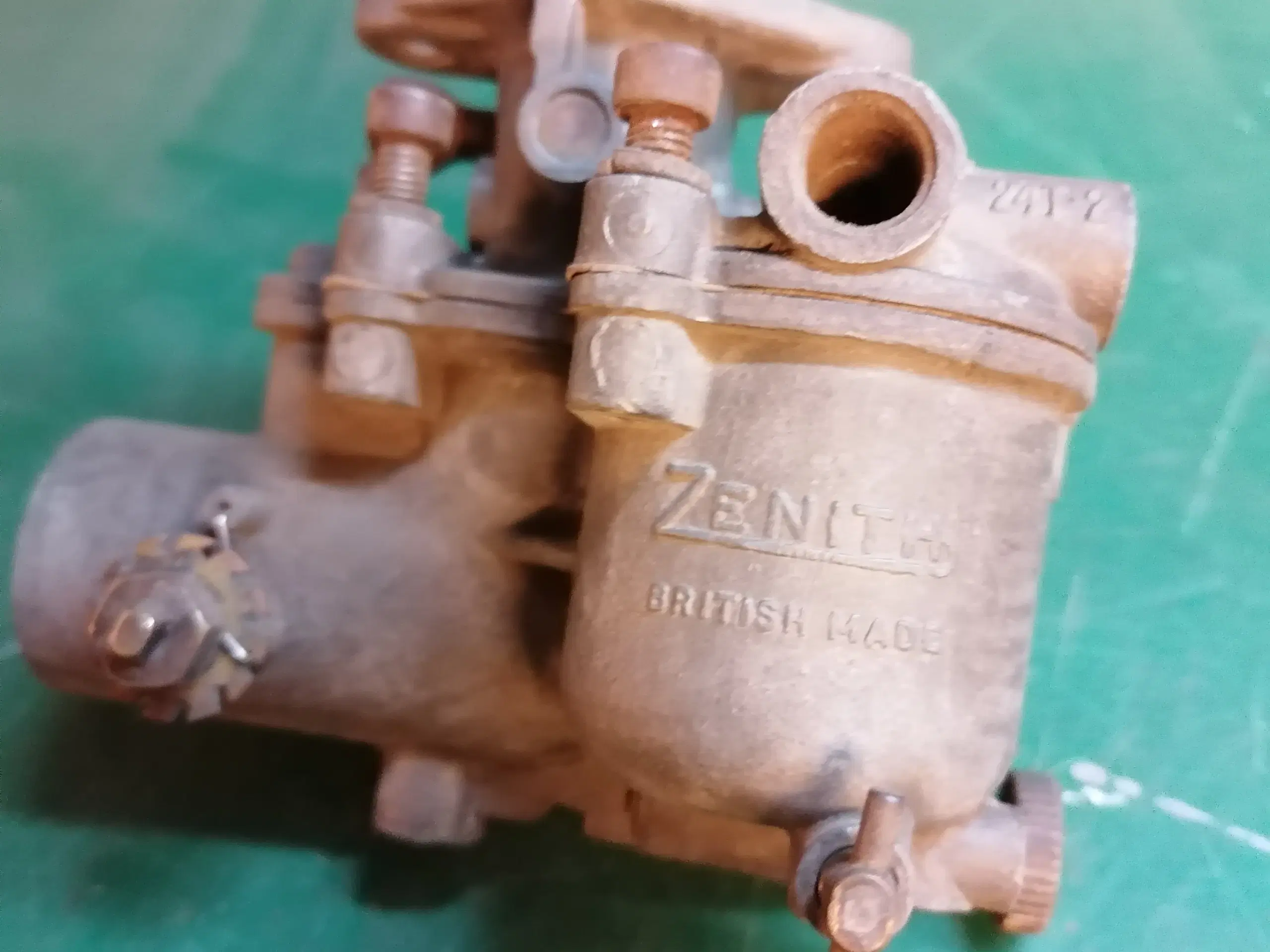 Ferguson Dexta benzin Zenith carburetor 24T-2