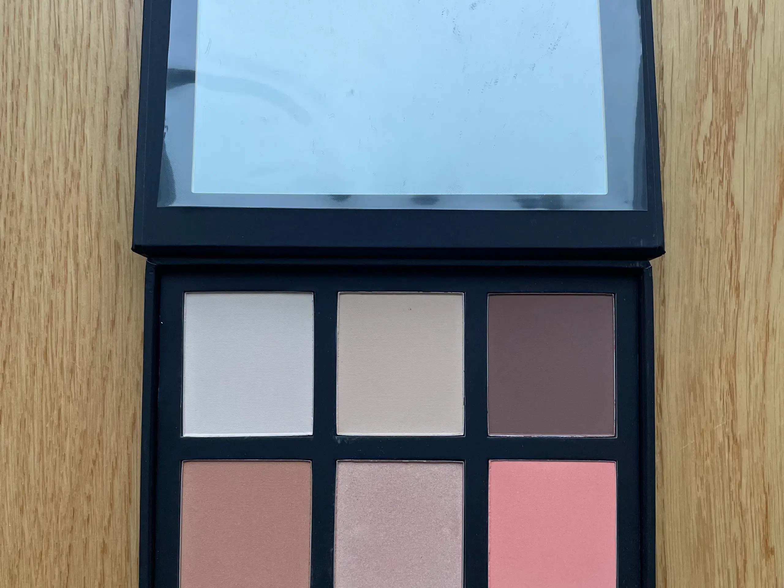 Lookfantastic x HD Brows palette