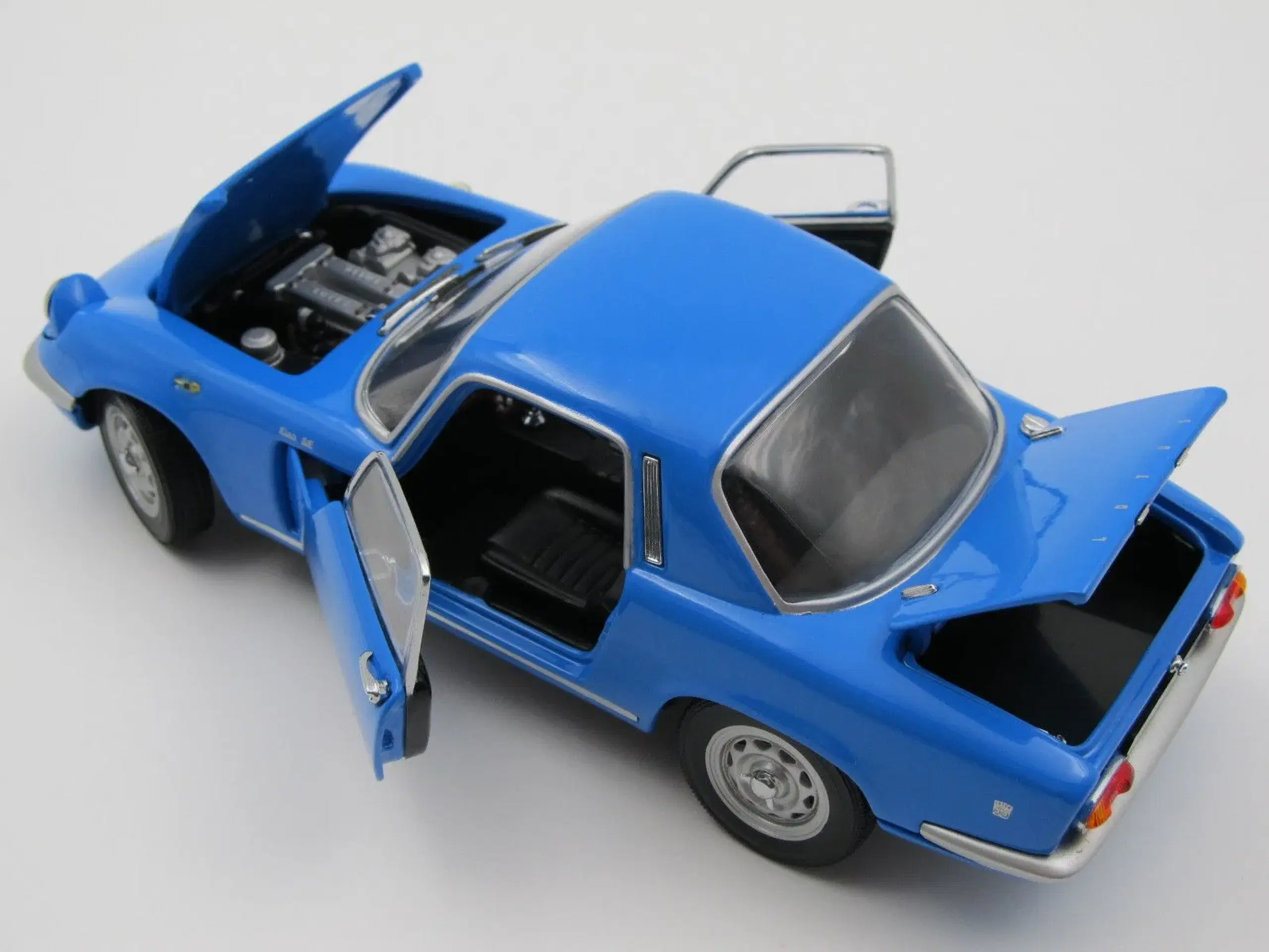 1966 Lotus Elan Coupe S3 1:18