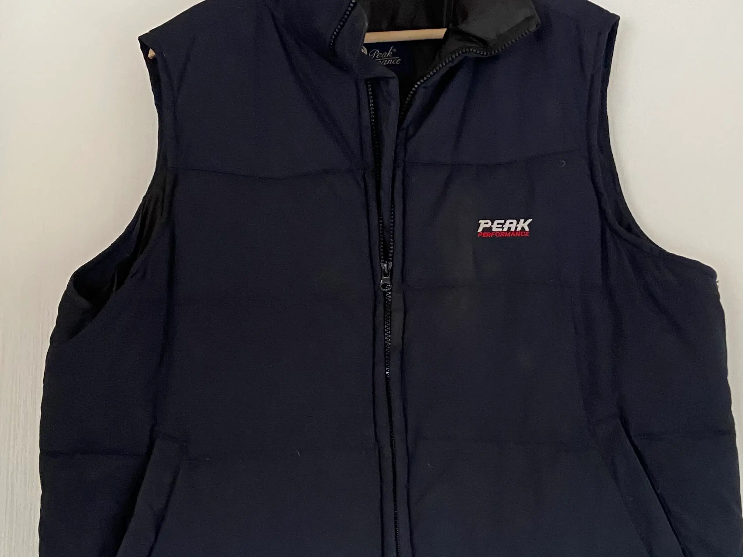 Peak Profromance vest