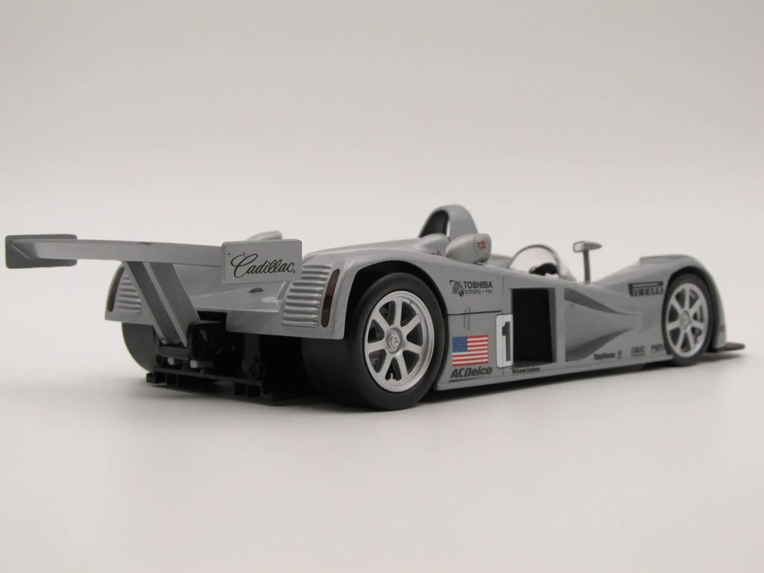 2000 Cadillac Northstar #1 LMP900 - 1:18  Le Mans