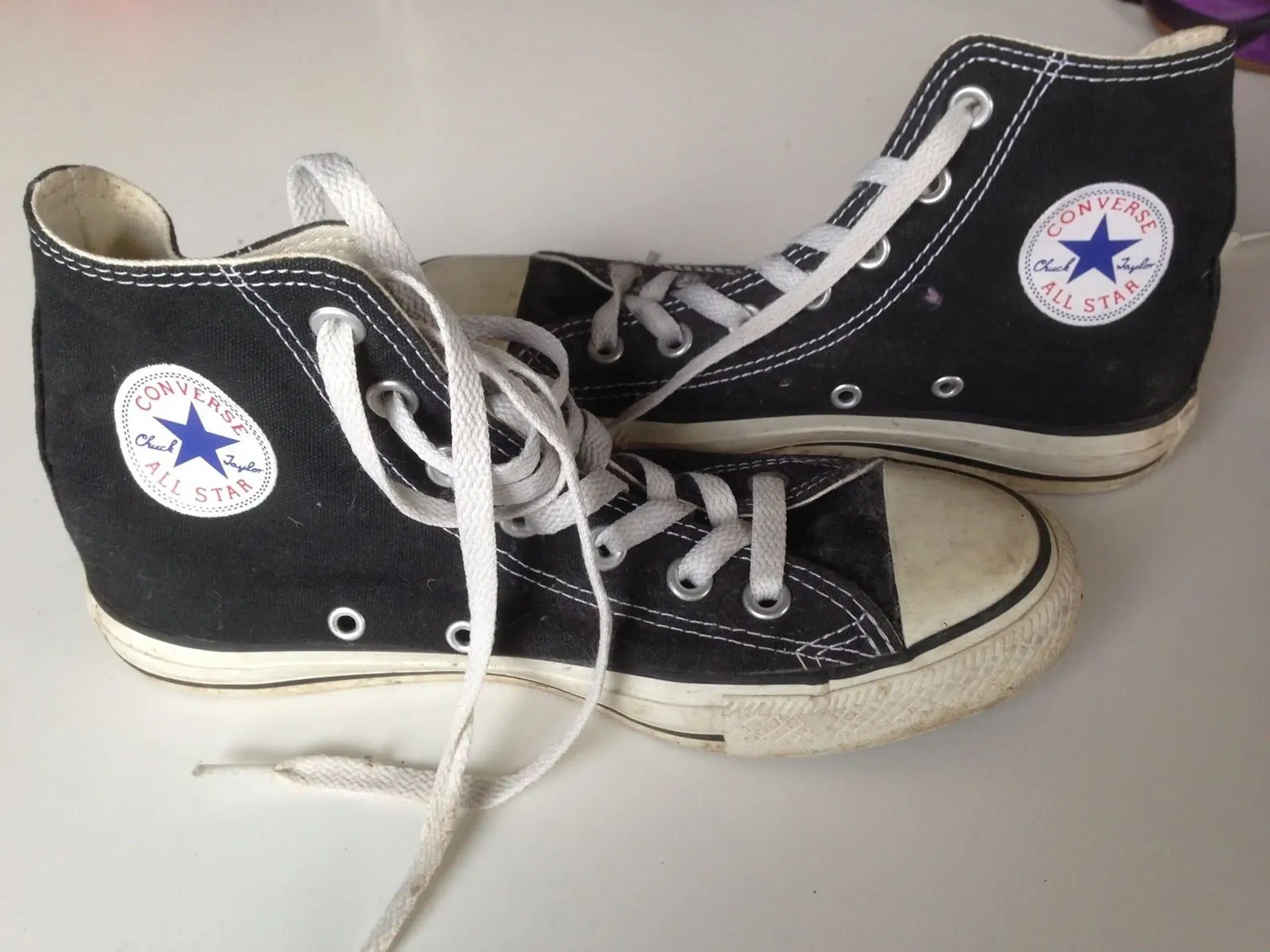 Converse all stars kr 100 inkl fragt