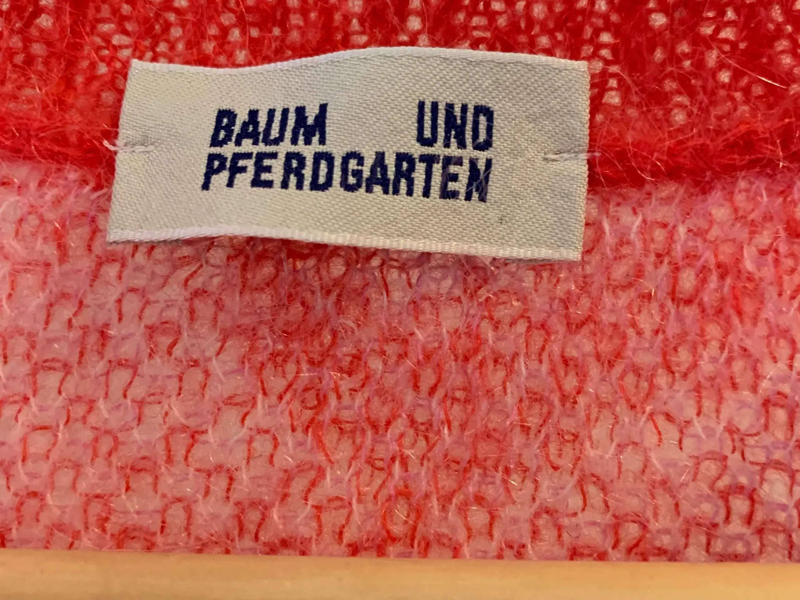 Baum und Pferdgarten 32% Mohair Strik