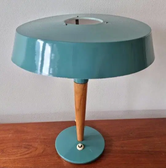 Masser af cool retro lamper er lige kommet hjem