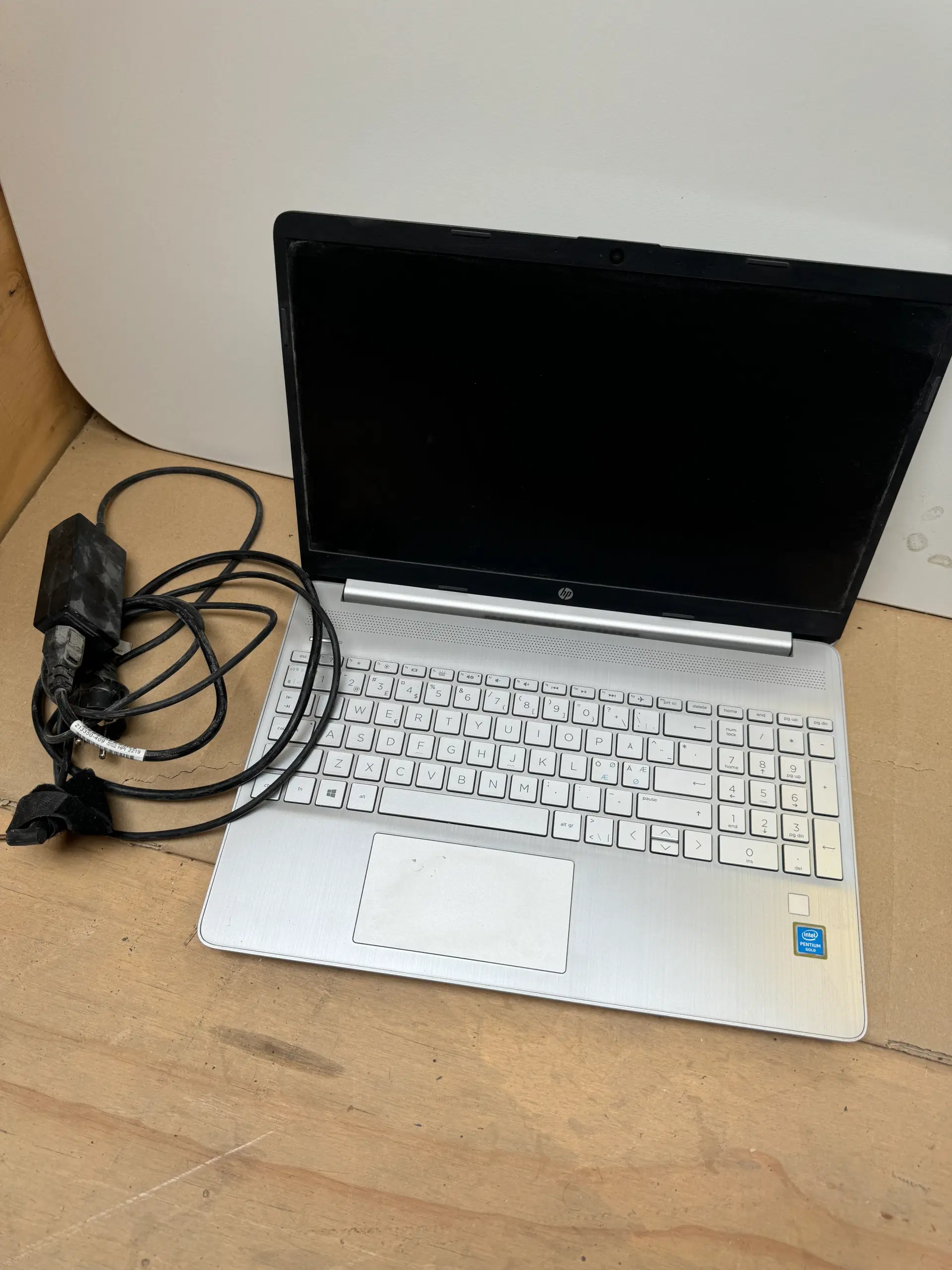 HP Laptop 15s-fq0899no