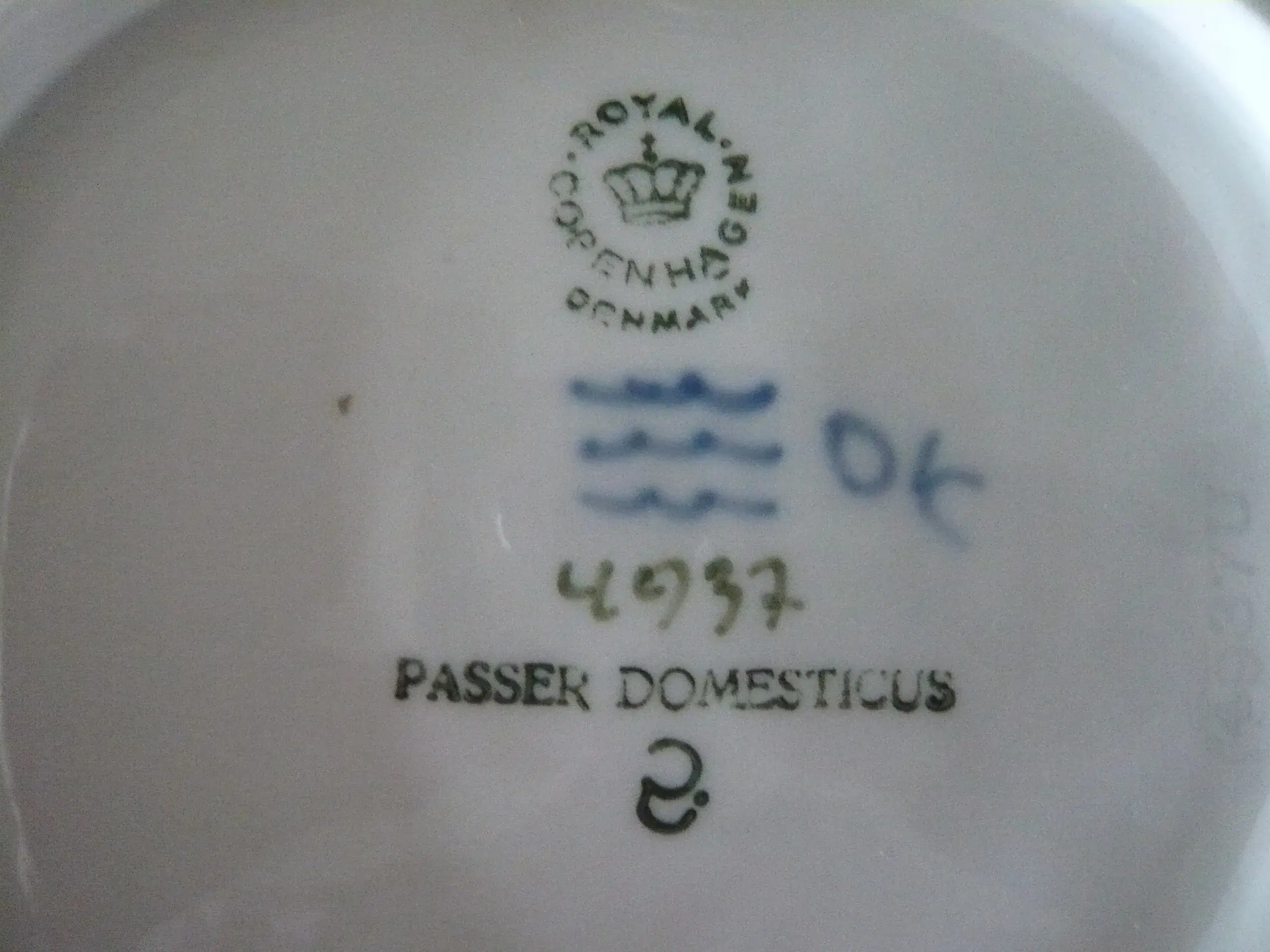 Royal Copenhagen Platte med gråspurve No 4937