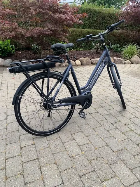 ELCYKEL MED CENTERMOTOR