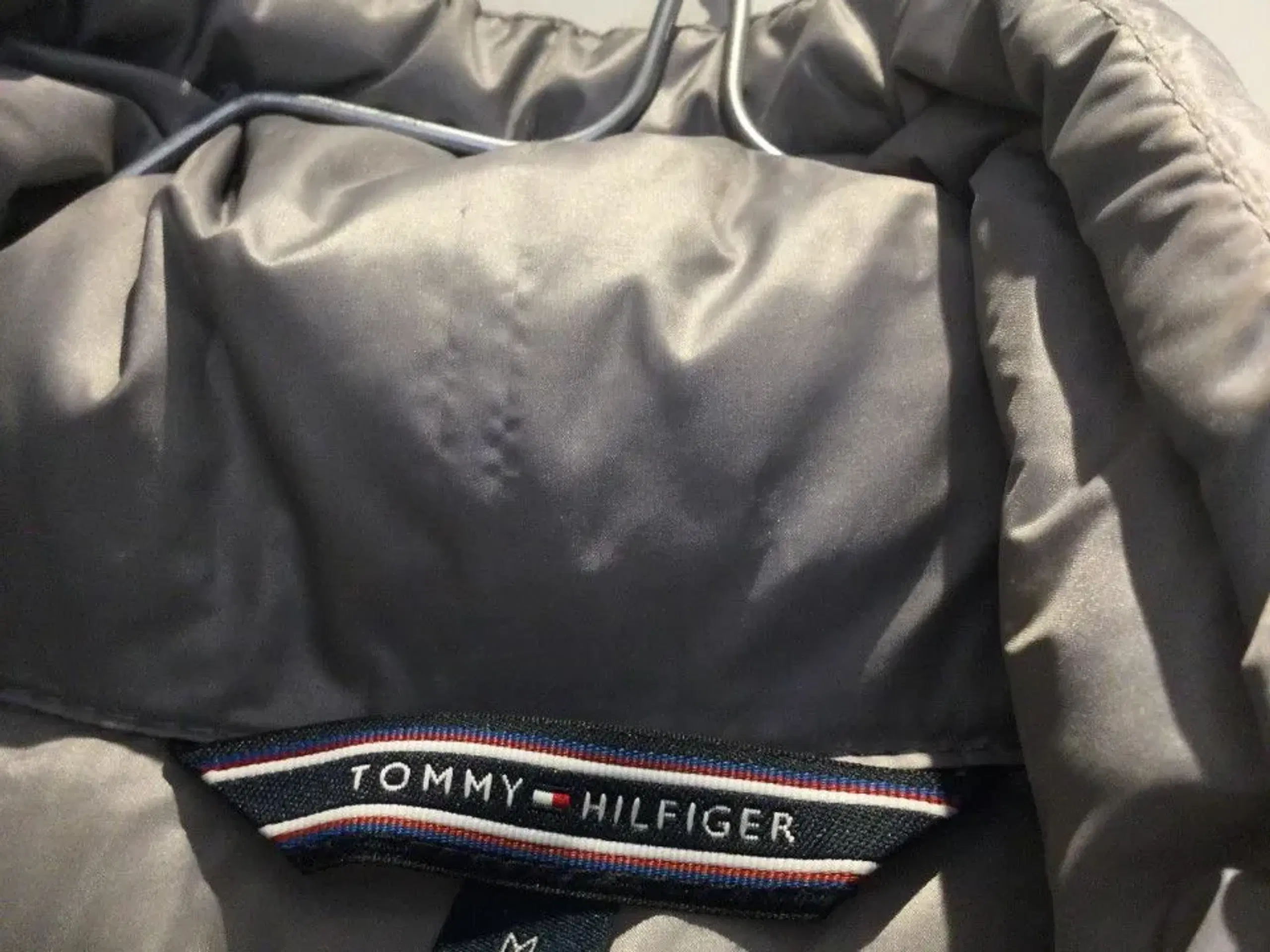 Tommy Hilfiger jakke