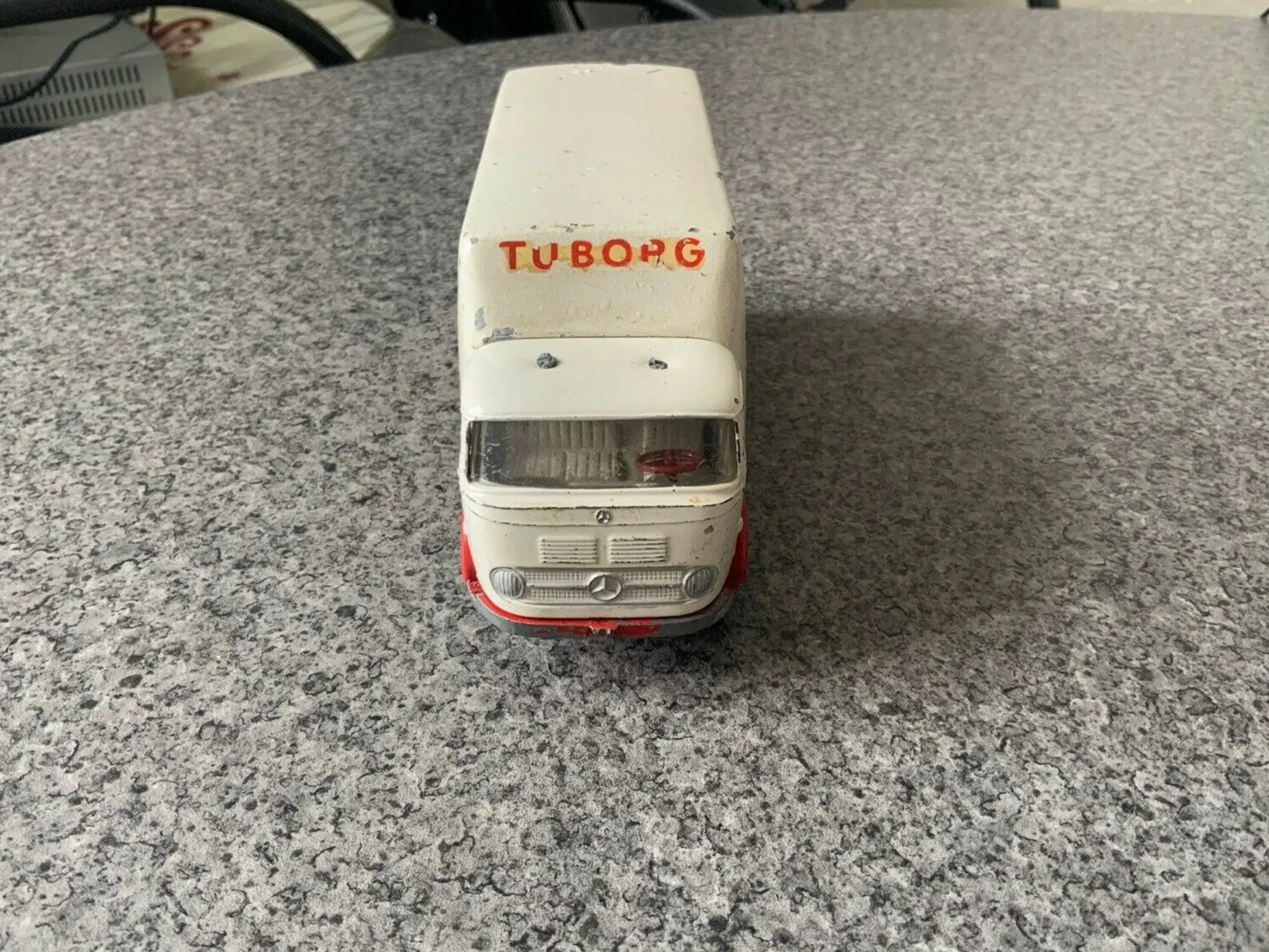 Tekno Danmark Mercedes-Benz LP 322 Tuborg ølbil