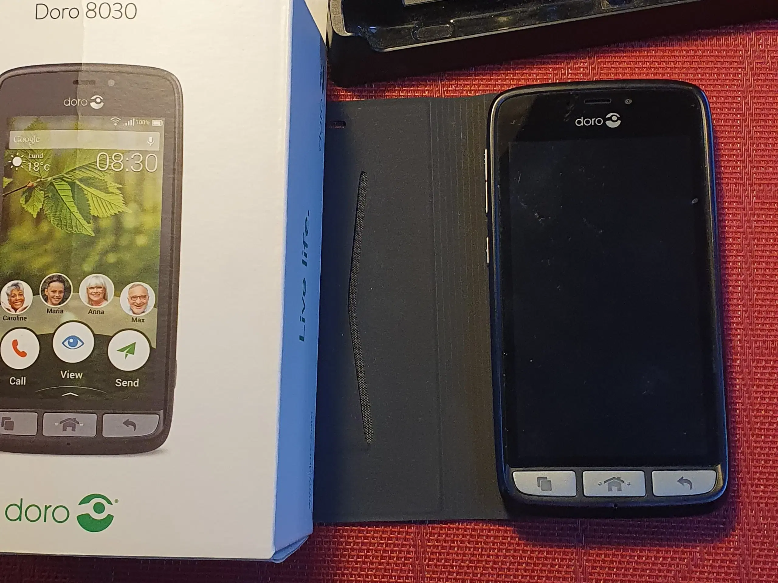 Doro 8030 smartphone