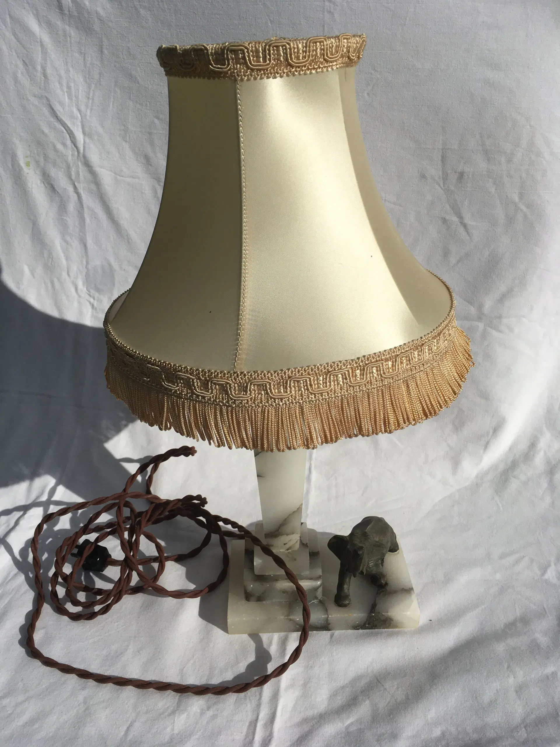 Retro marmor bordlampe