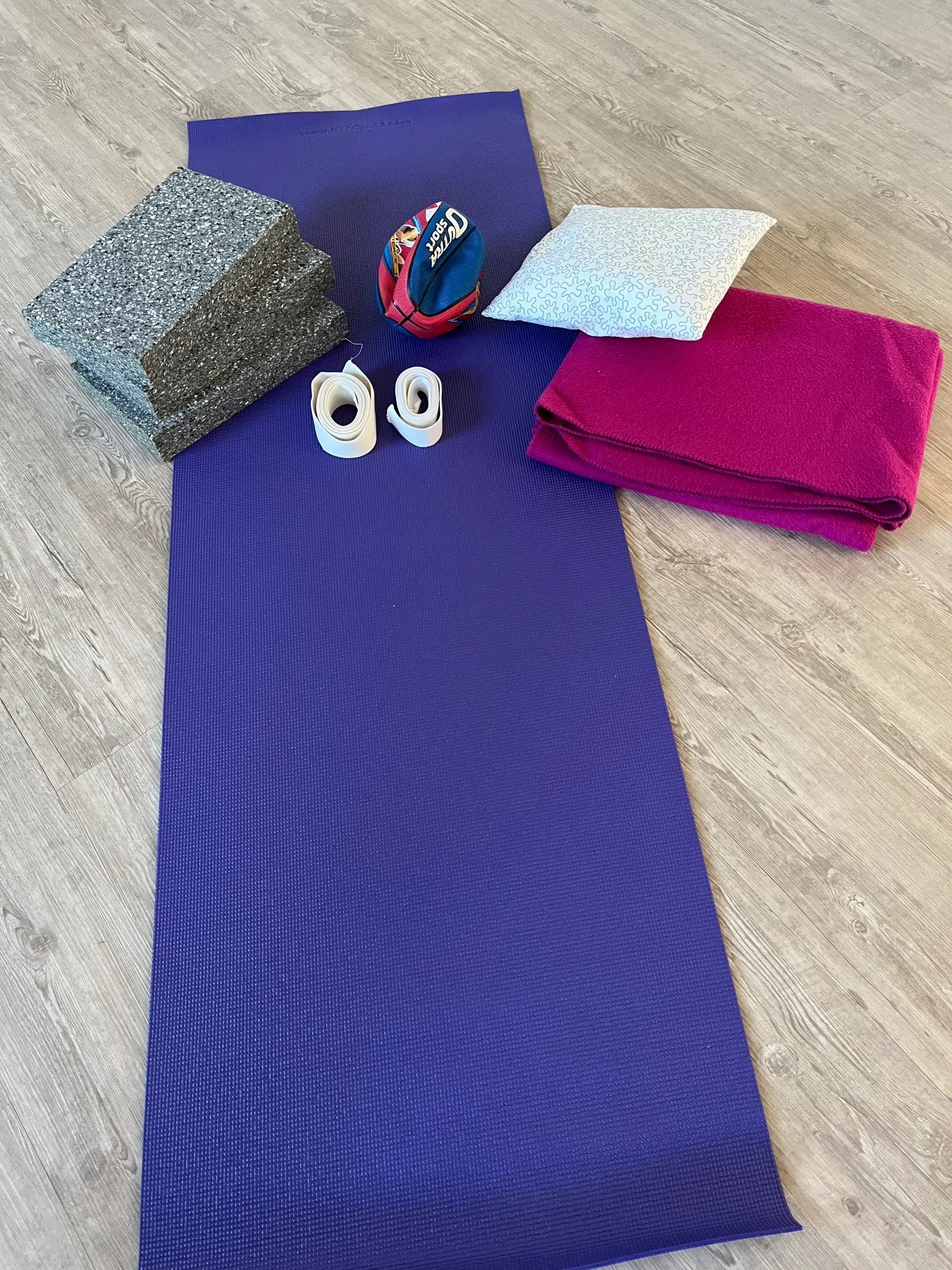 Yoga/pilates måtte med tilbehør