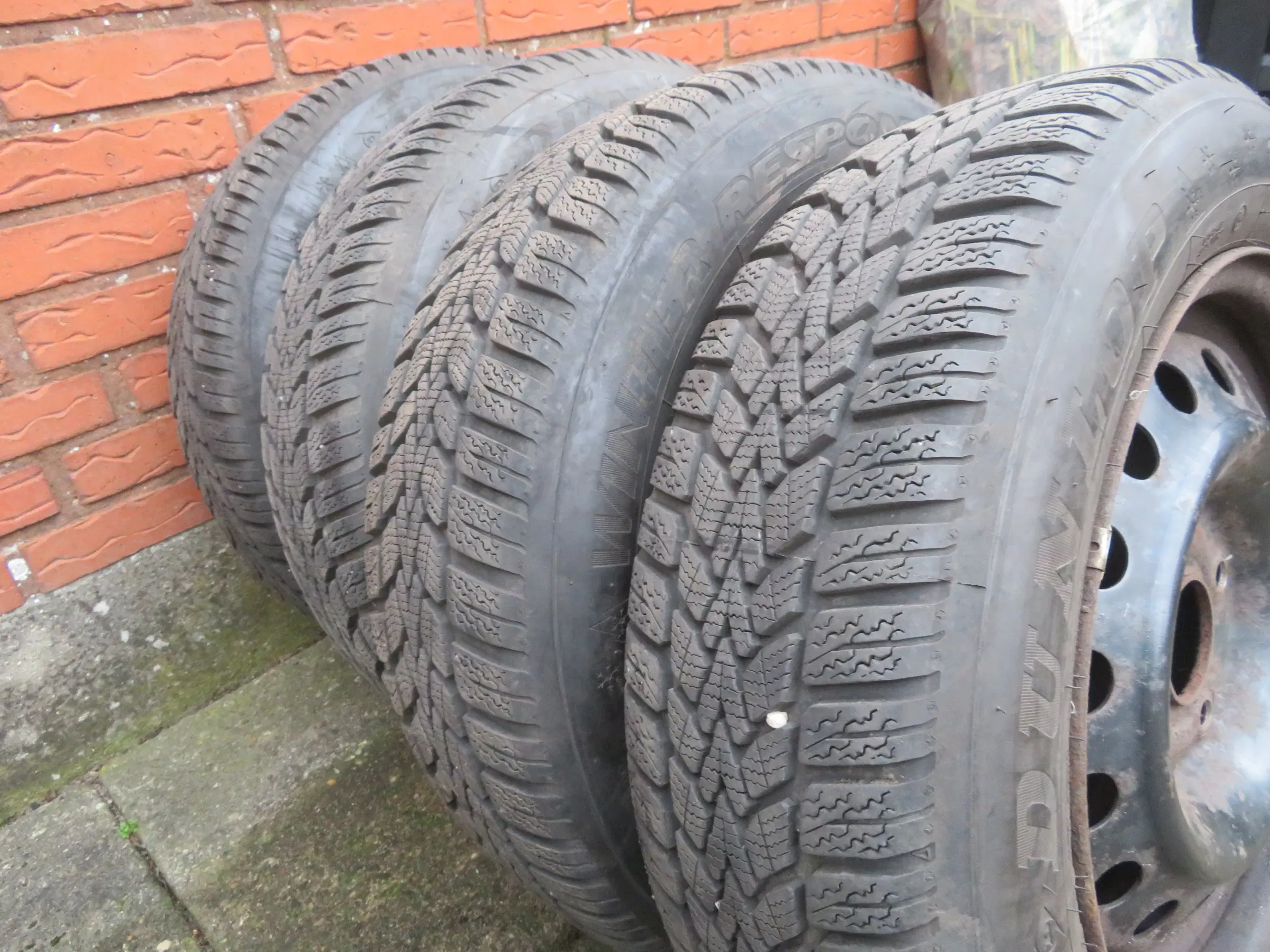 Dæk 185/65 -15 Dunlop vinter 4 stk.