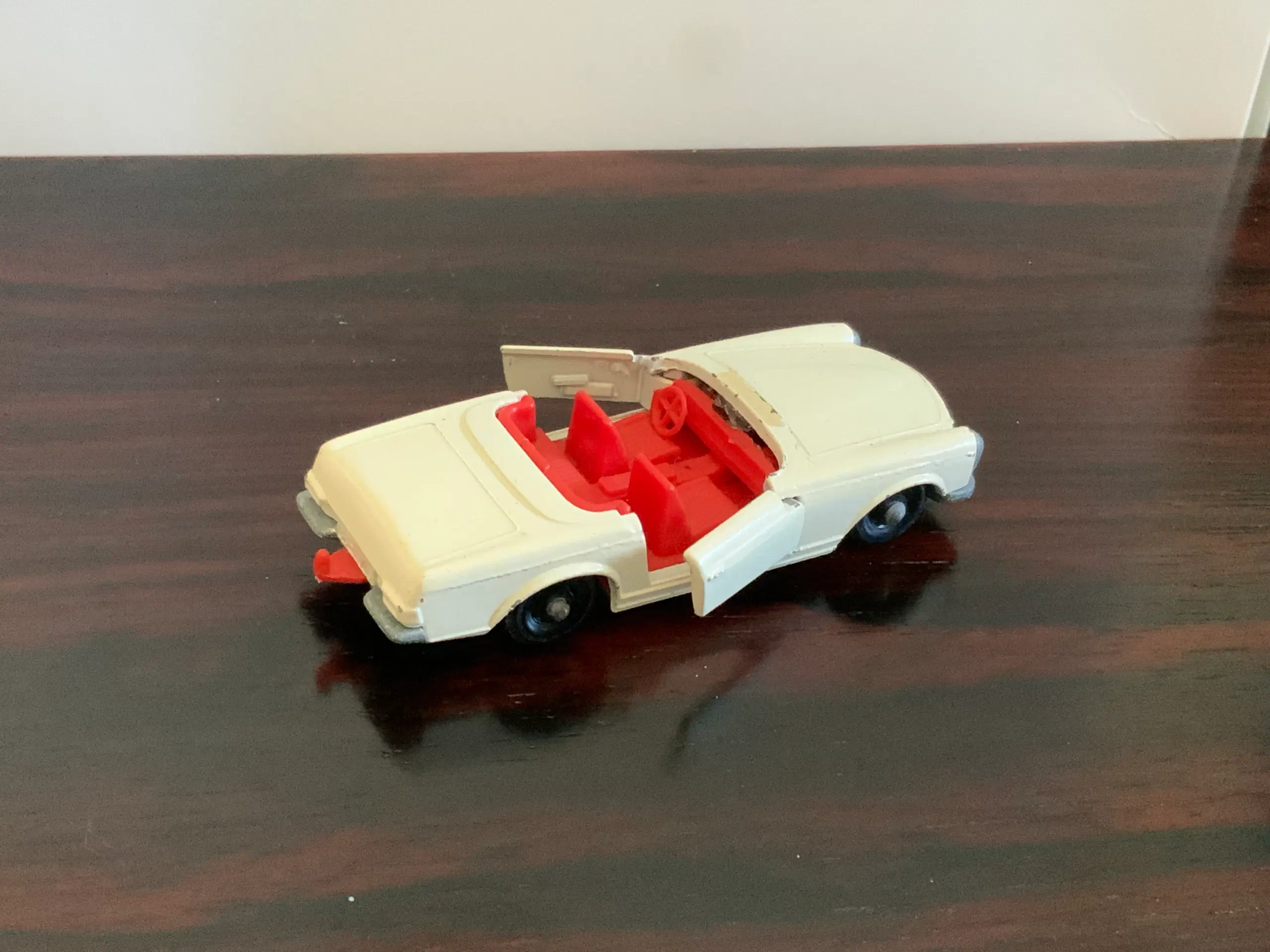 Matchbox No 27 Mercedes 230 SL