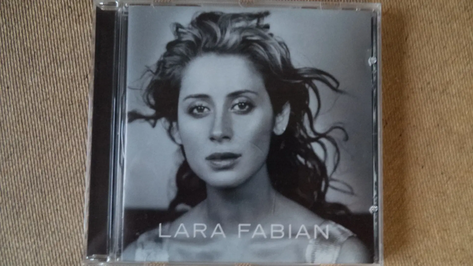 Lara Fabian ** Lara Fabian (494513 2)