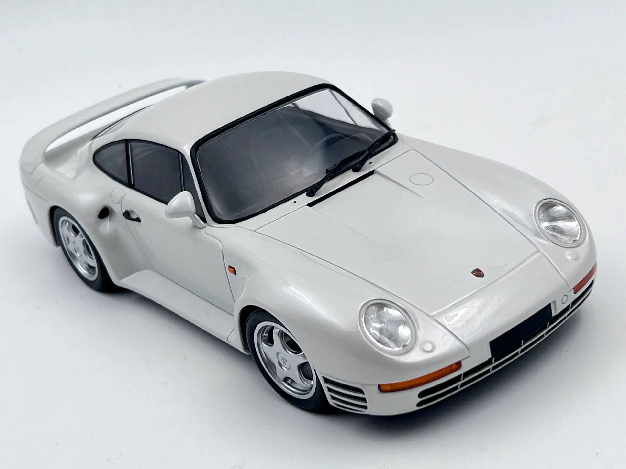 1986 Porsche 959 Coupé 1:18  Sjælden model