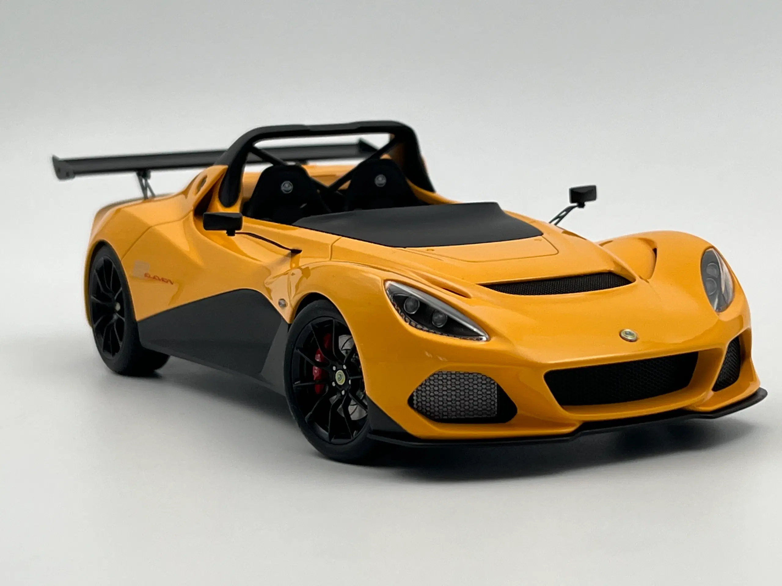 2016 Lotus 3-Eleven - AUTOart - 1:18