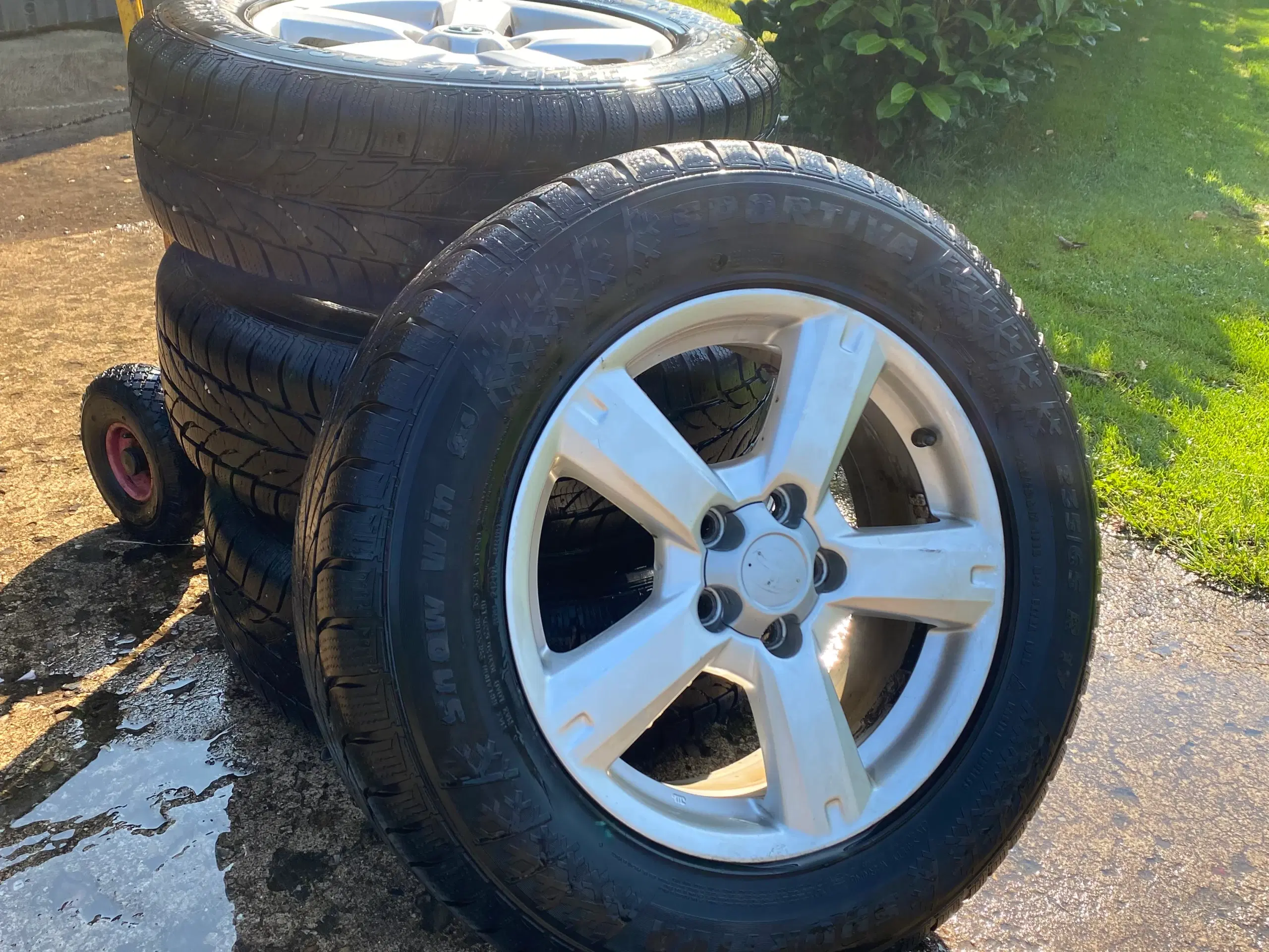 Vinterdæk 235/65r17