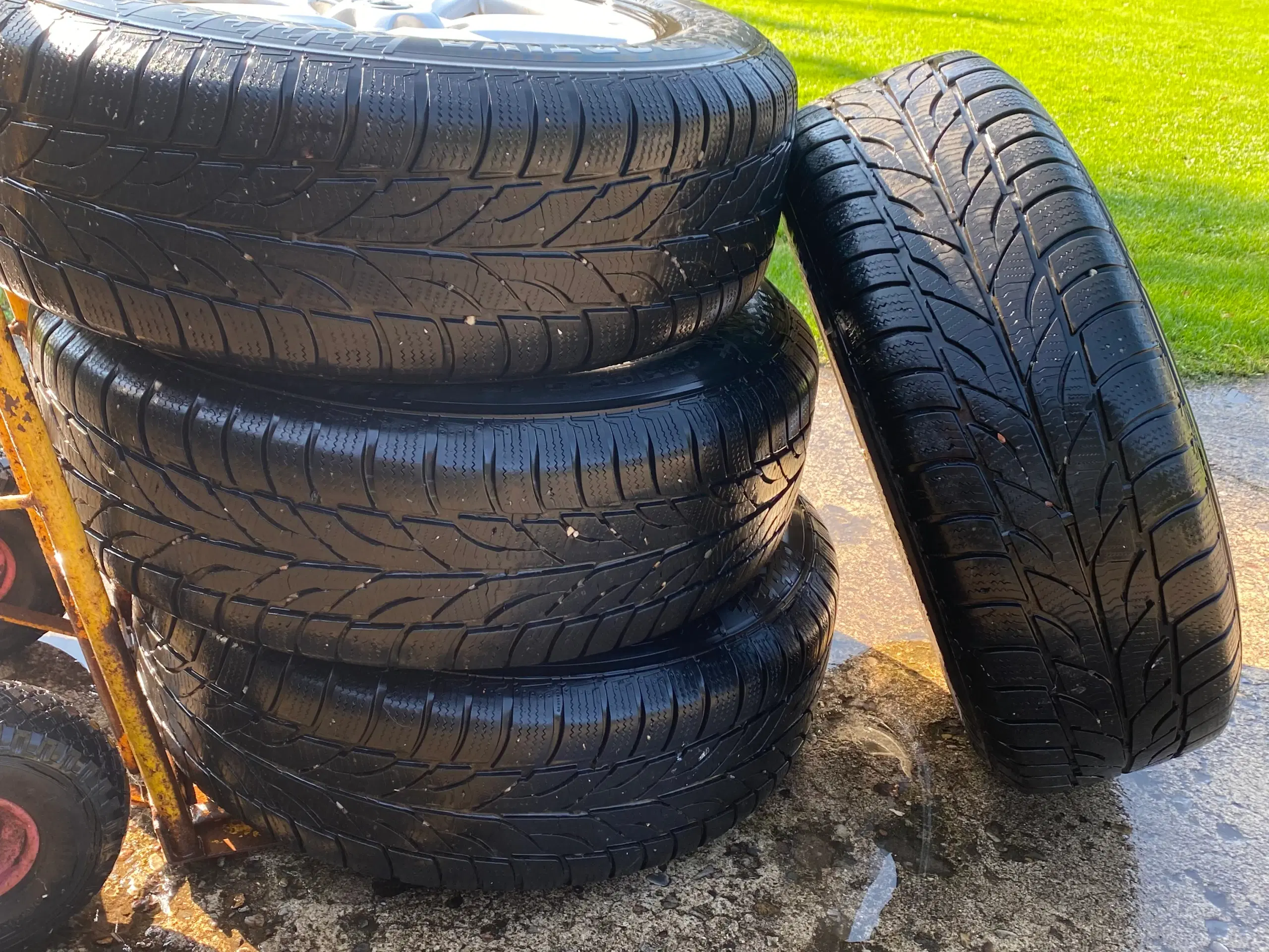 Vinterdæk 235/65r17