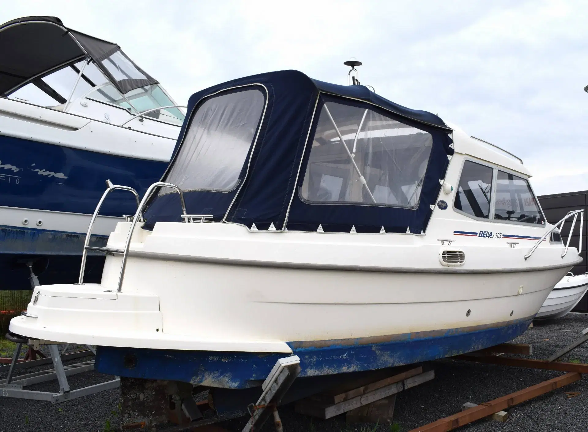 Bella 703 m/40 hk Yanmar og udstyr