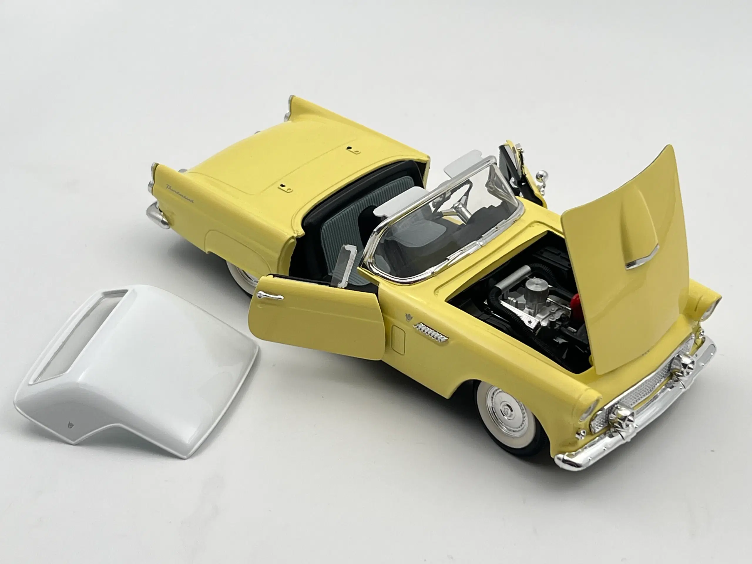 1955 Ford Thunderbird Convertible 1:18