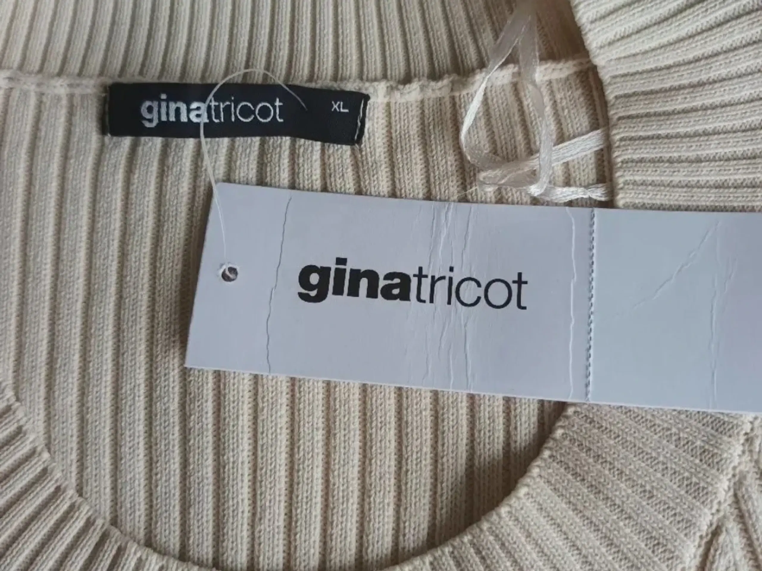 Kjole Gina Tricot