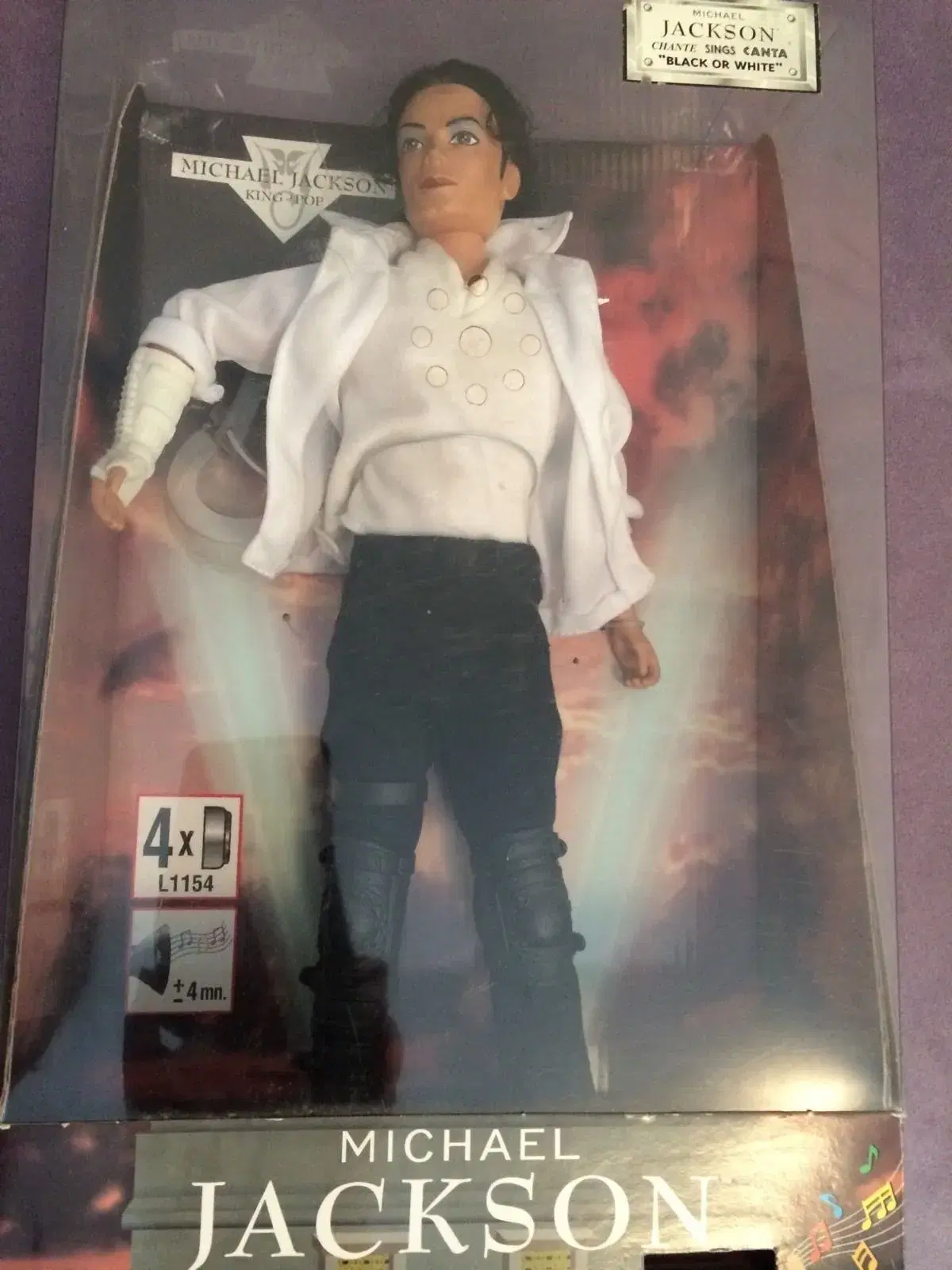 SYNGENDE Michael Jackson dukke