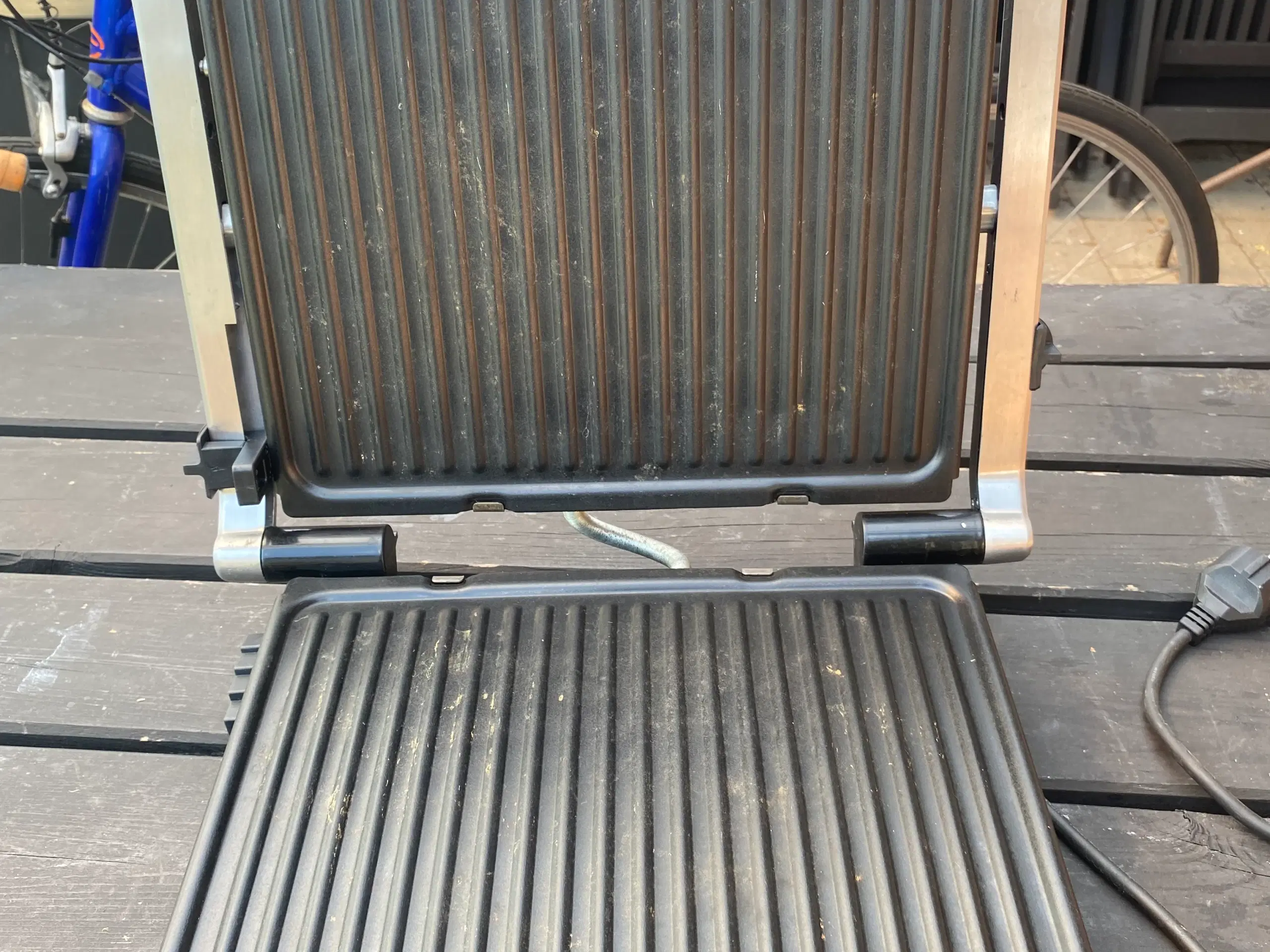 Grundig El Grill