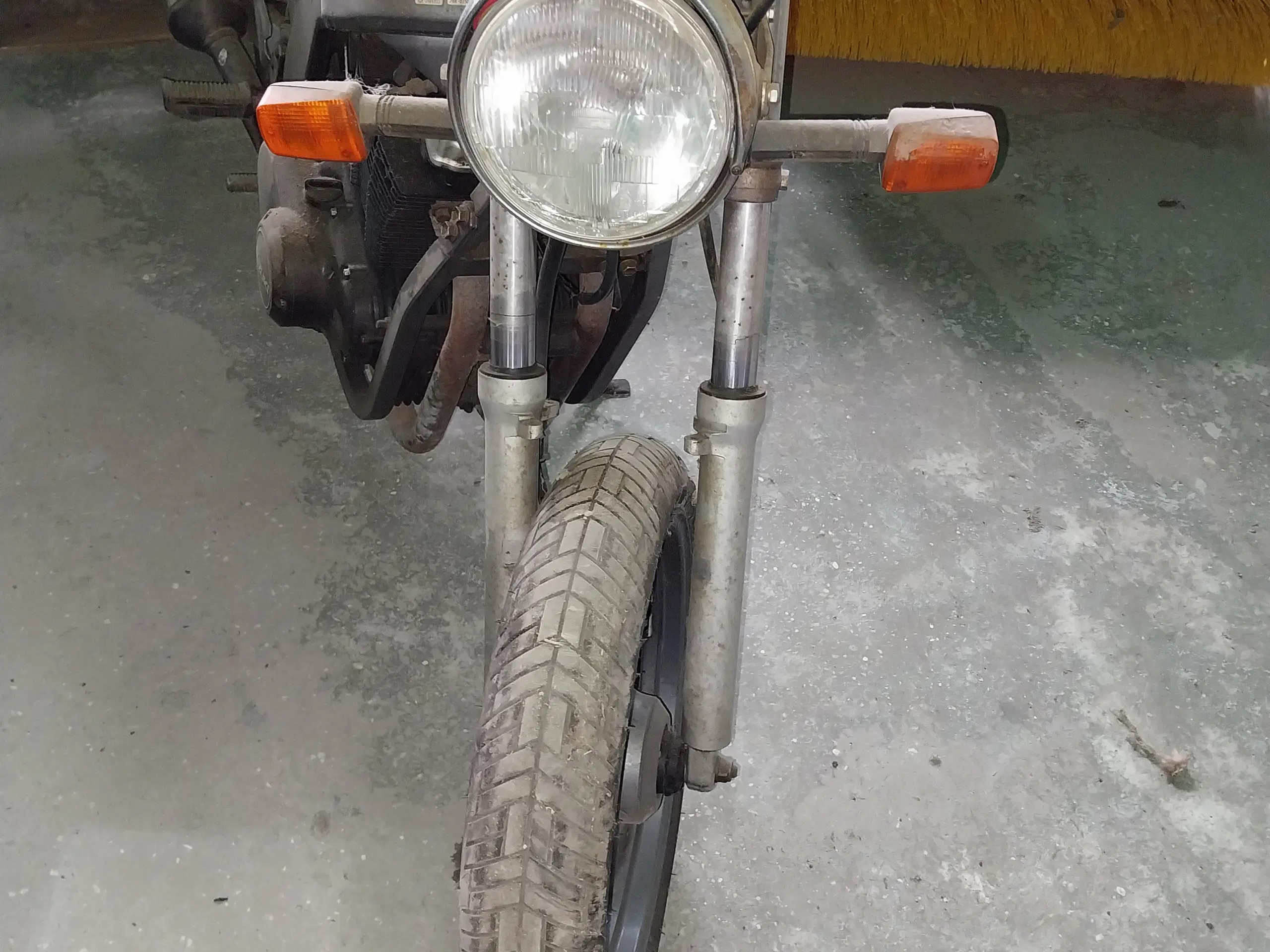 Suzuki gs500