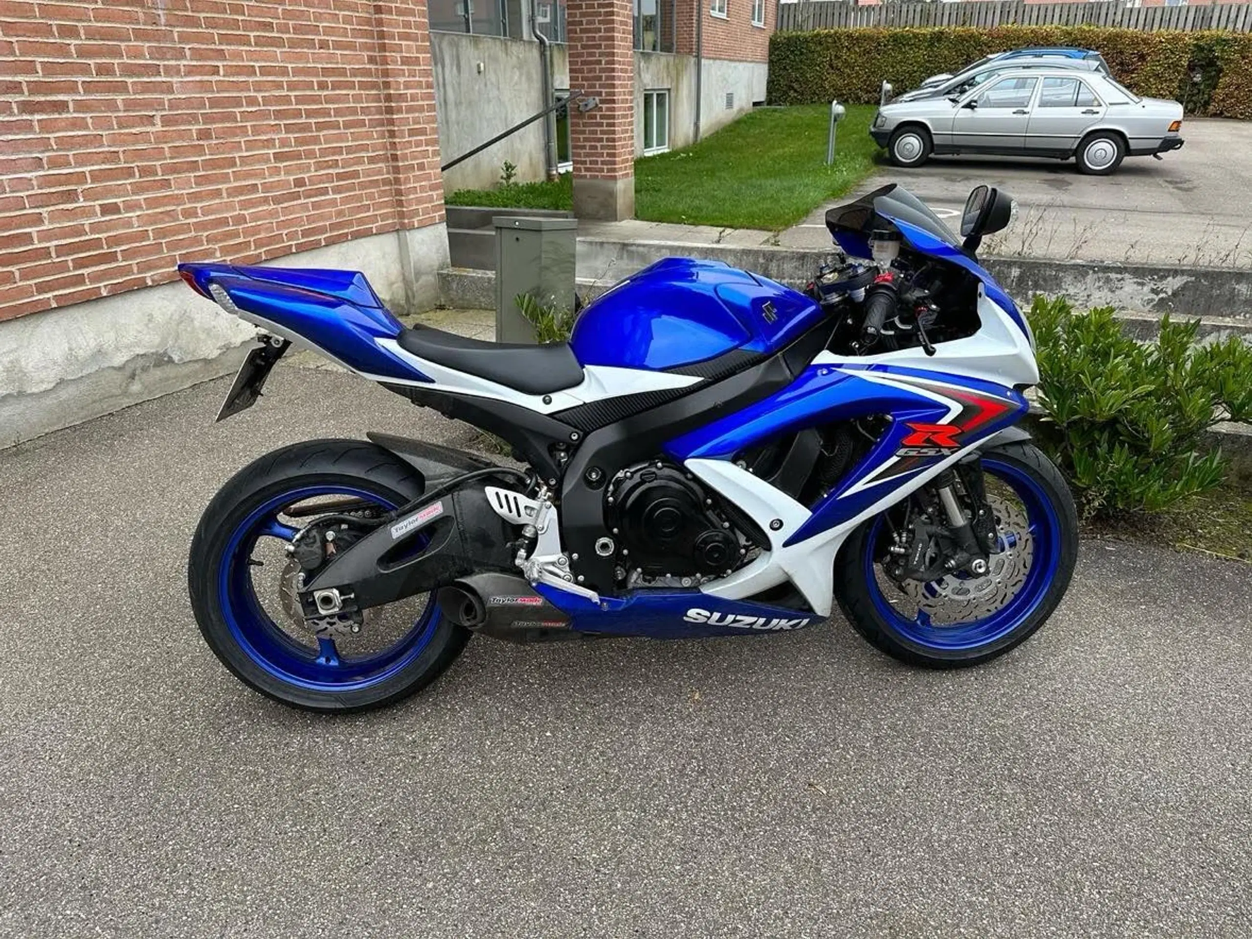 Suzuki gsxr 750