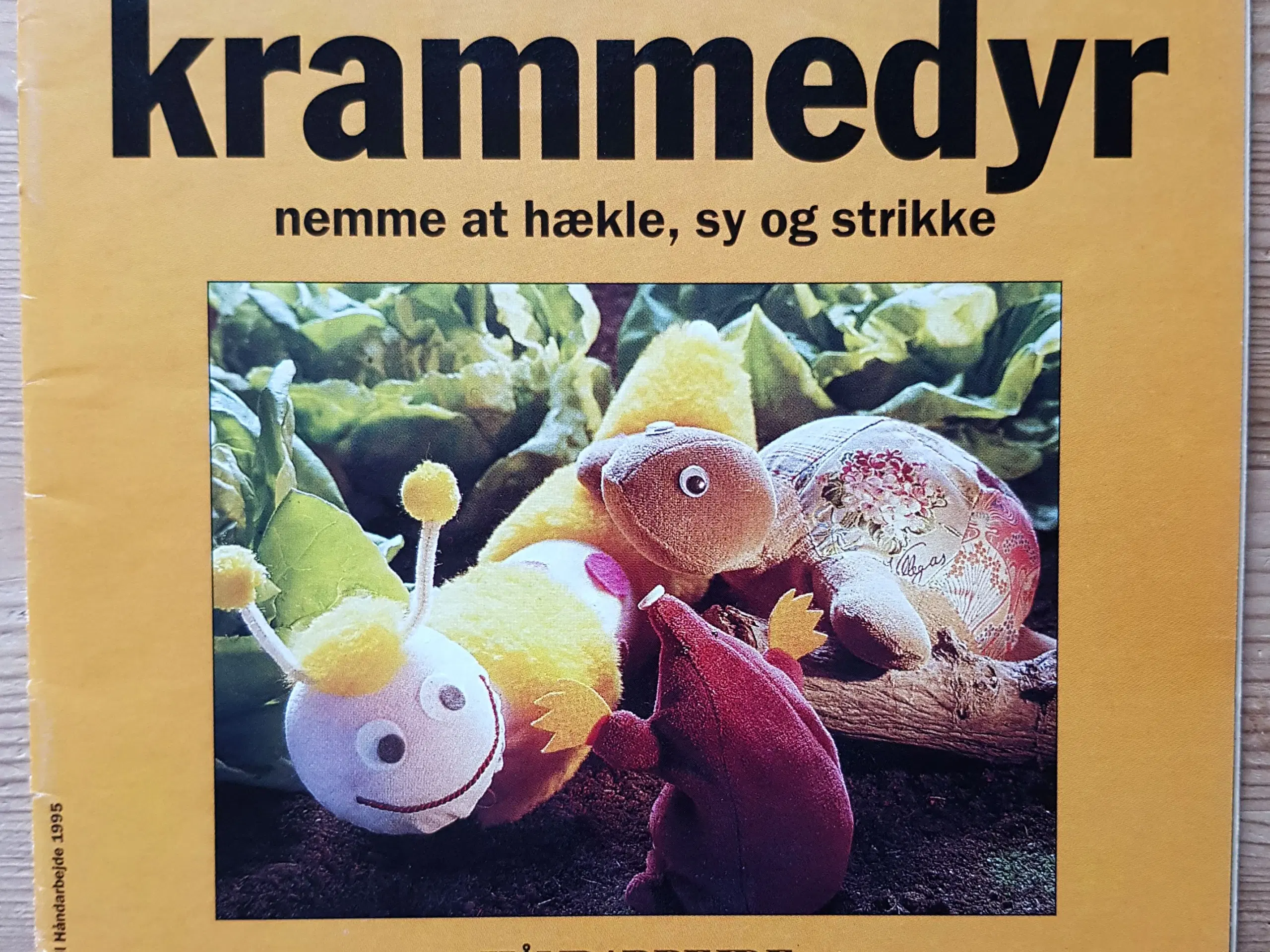 Sy og strik legetøj dukker og krammedyr