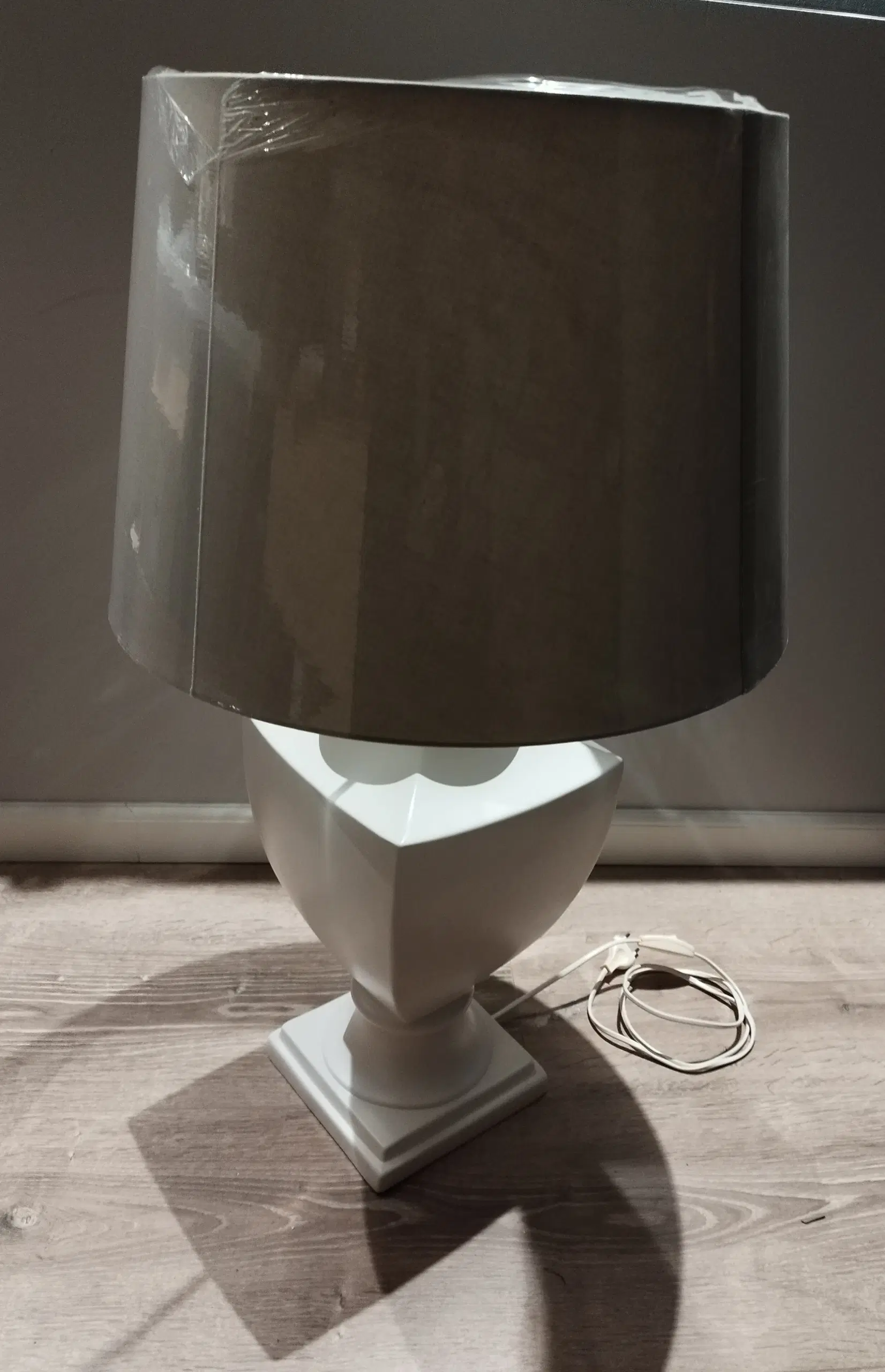 Bordlampe:  - (Stor bordlampe: 77 cm)