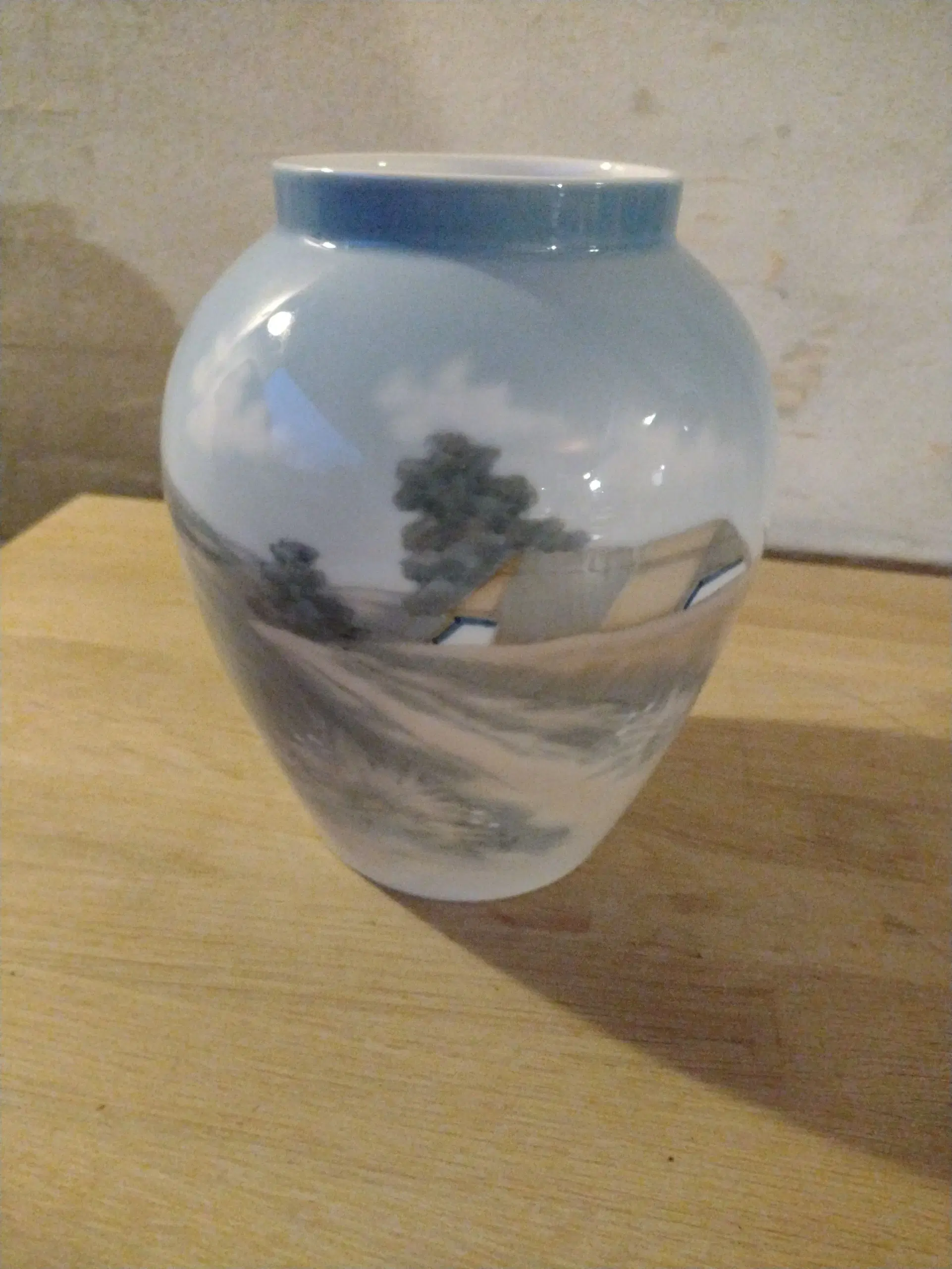 Lyngby porcelæn vase