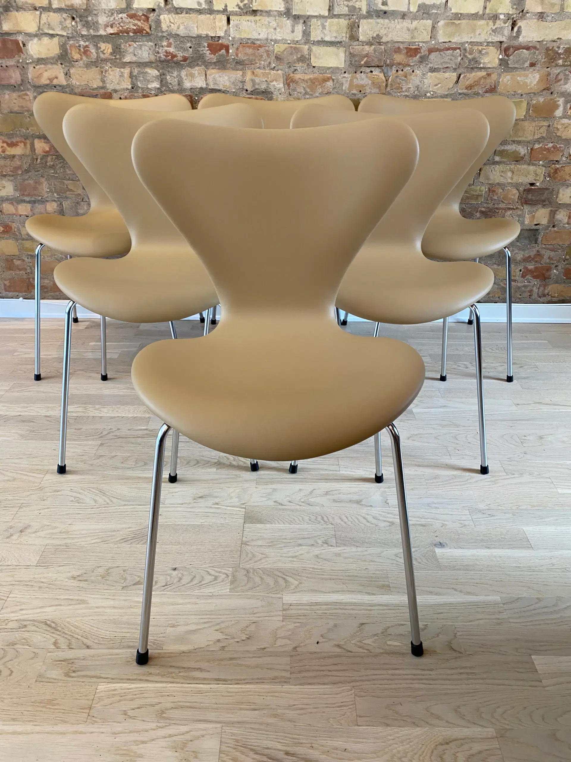 Arne Jacobsen syverstole 3107