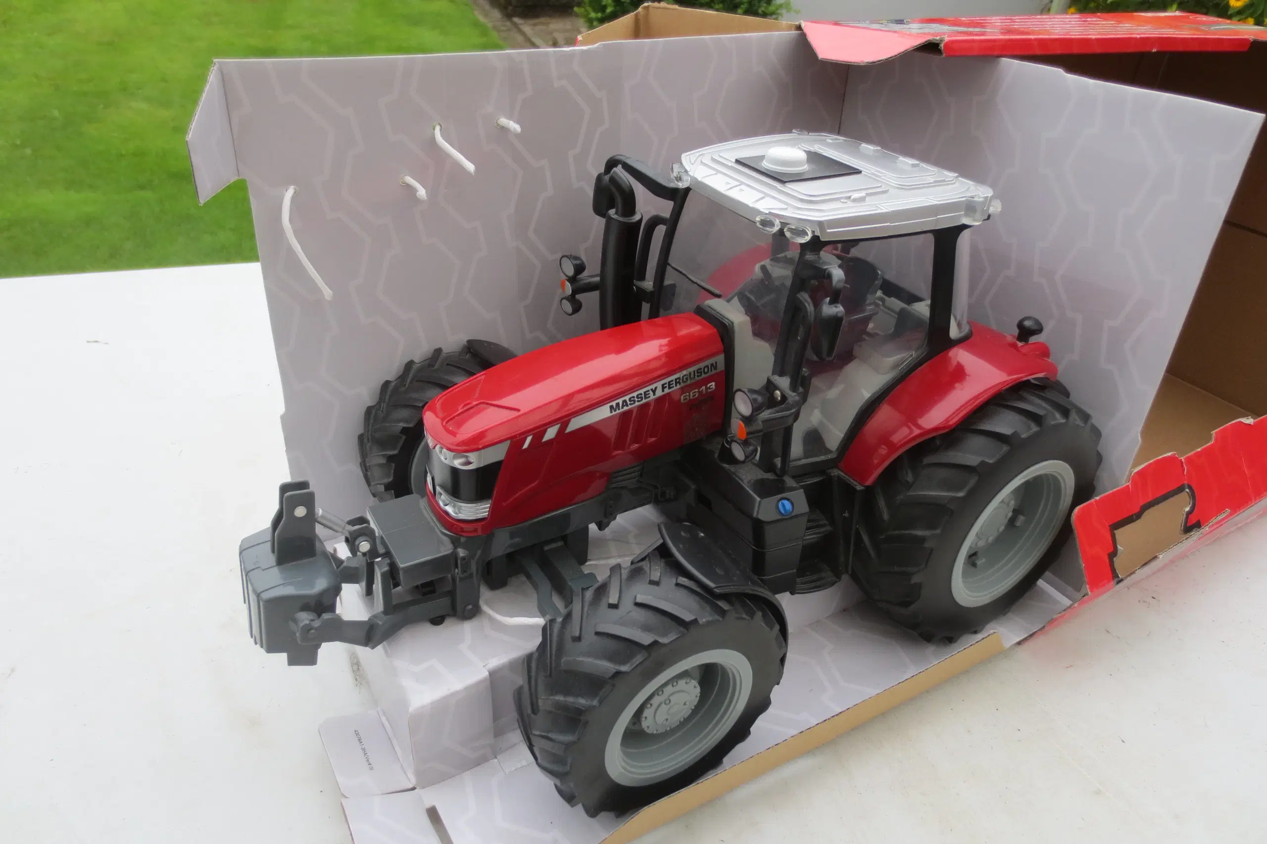 1 stk Massey Ferguson 6613 i Britains