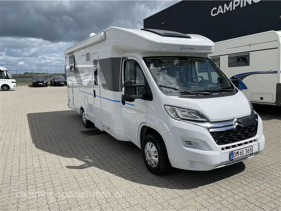 2023 - Sun Living S 75 SC   Sun Living S 75 SC kan se i uge 28 hos Camping-Specialistendk