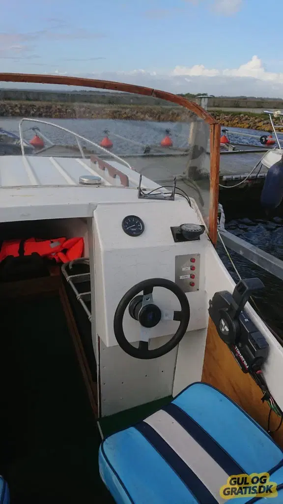 Shetland 19 fod meget stabil båd med stærk motor