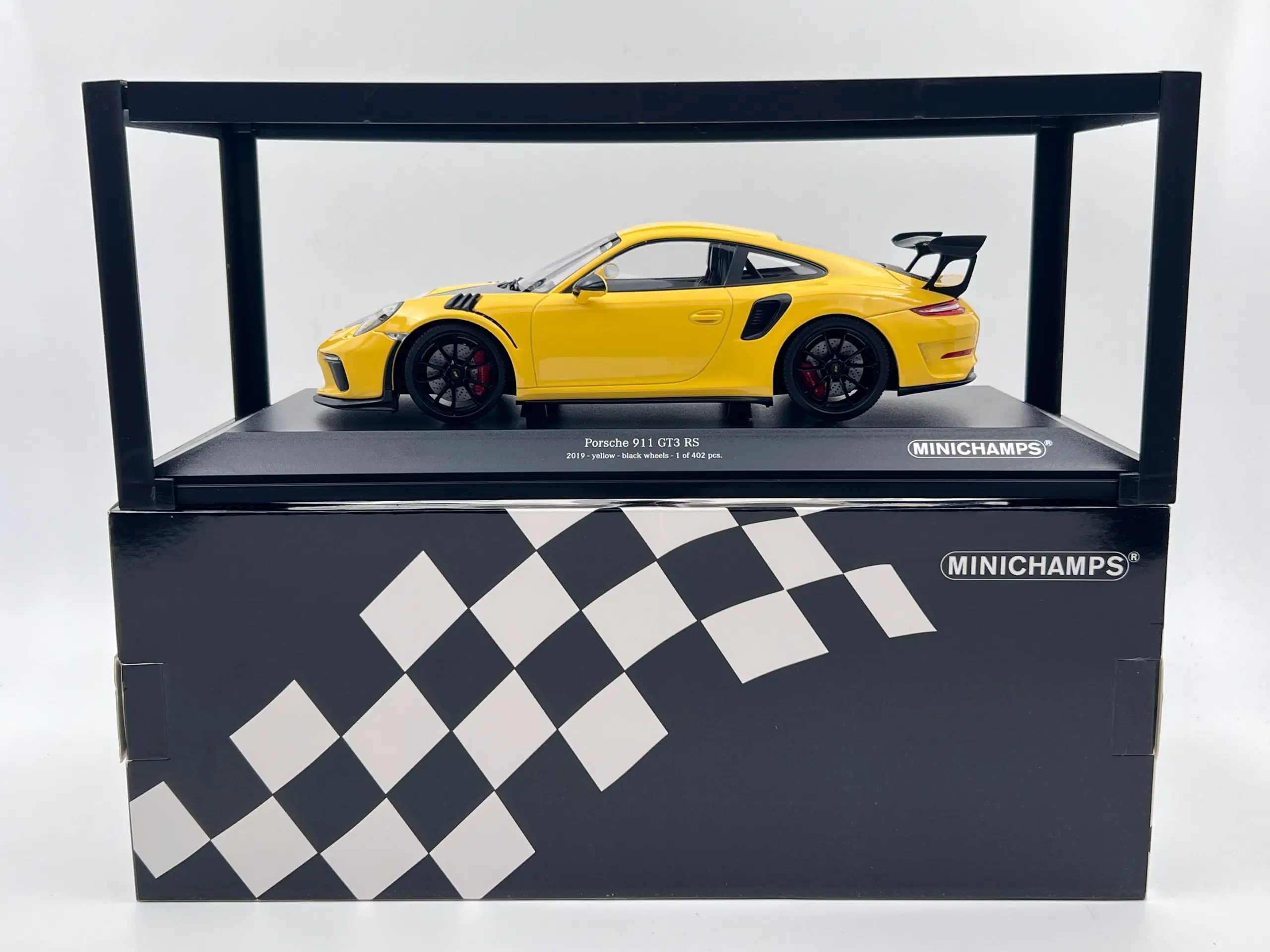 2019 Porsche 911 (9912) GT3 RS 1 af 402 - 1:18