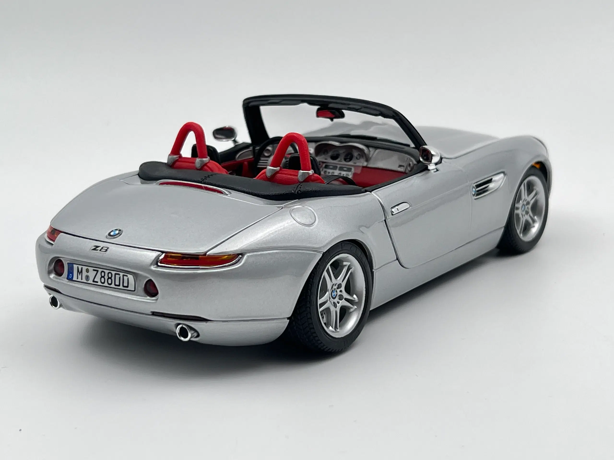 1998 BMW Z8 Roadster e52 - 1:18