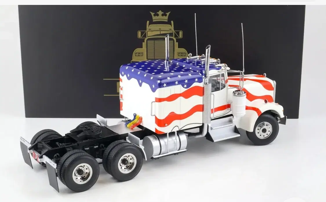 1:18 Kenworth W900 SZM Stars and Strips