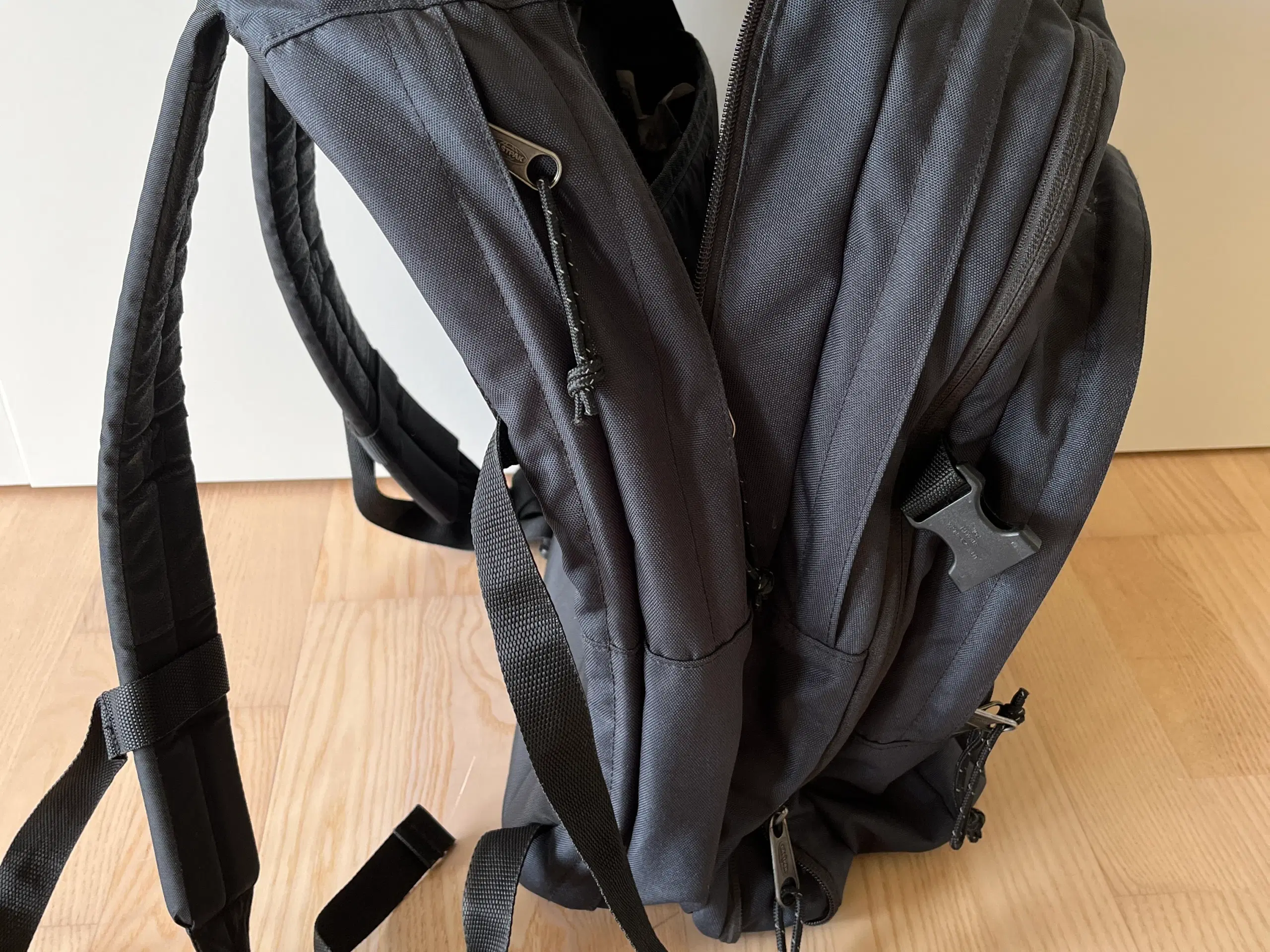 Eastpak skoletaske