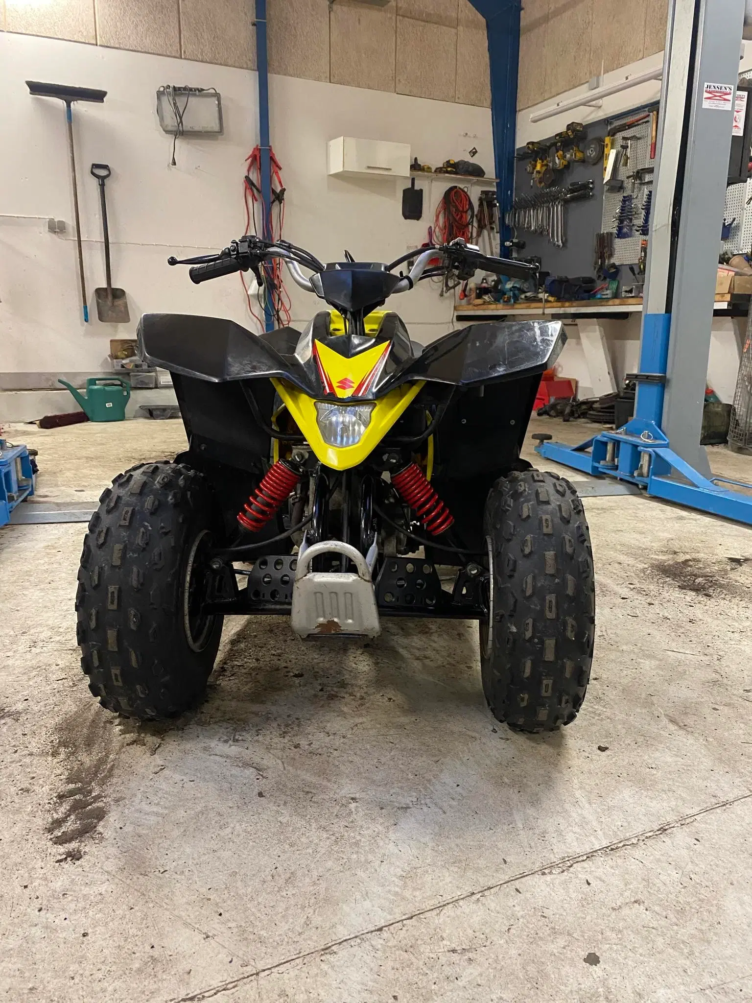 Suzuki ltz 99