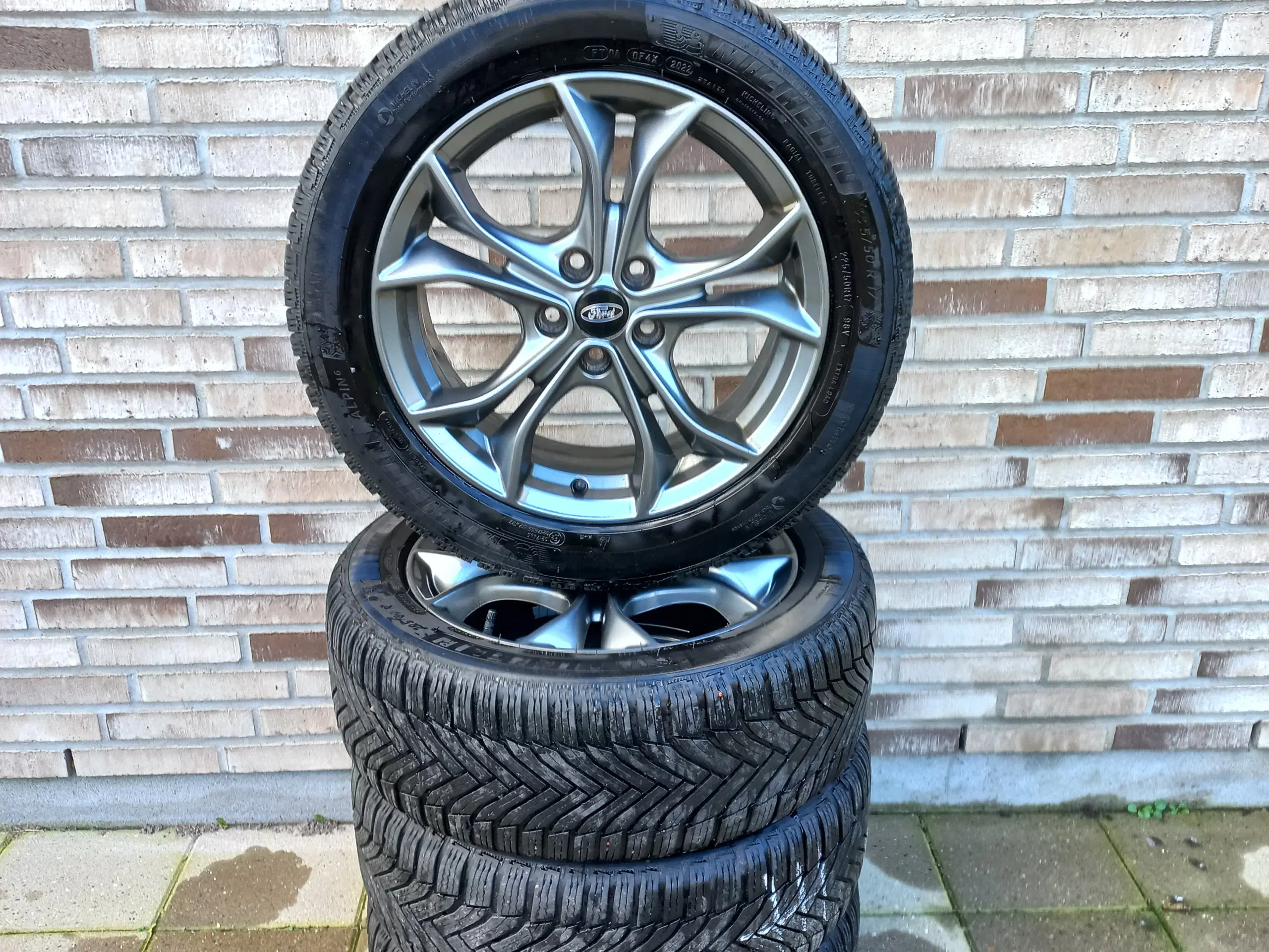 Originale Ford Alu 5 x 108 m Vinterdæk 225/55R17