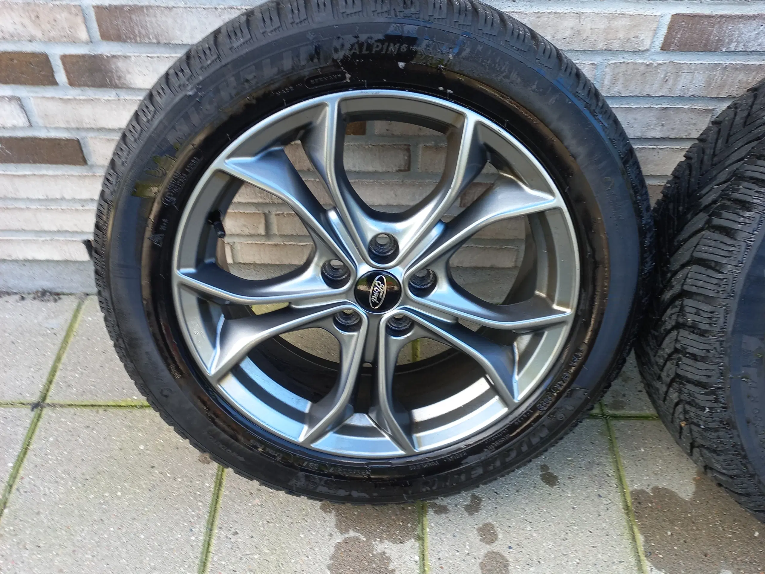 Originale Ford Alu 5 x 108 m Vinterdæk 225/55R17