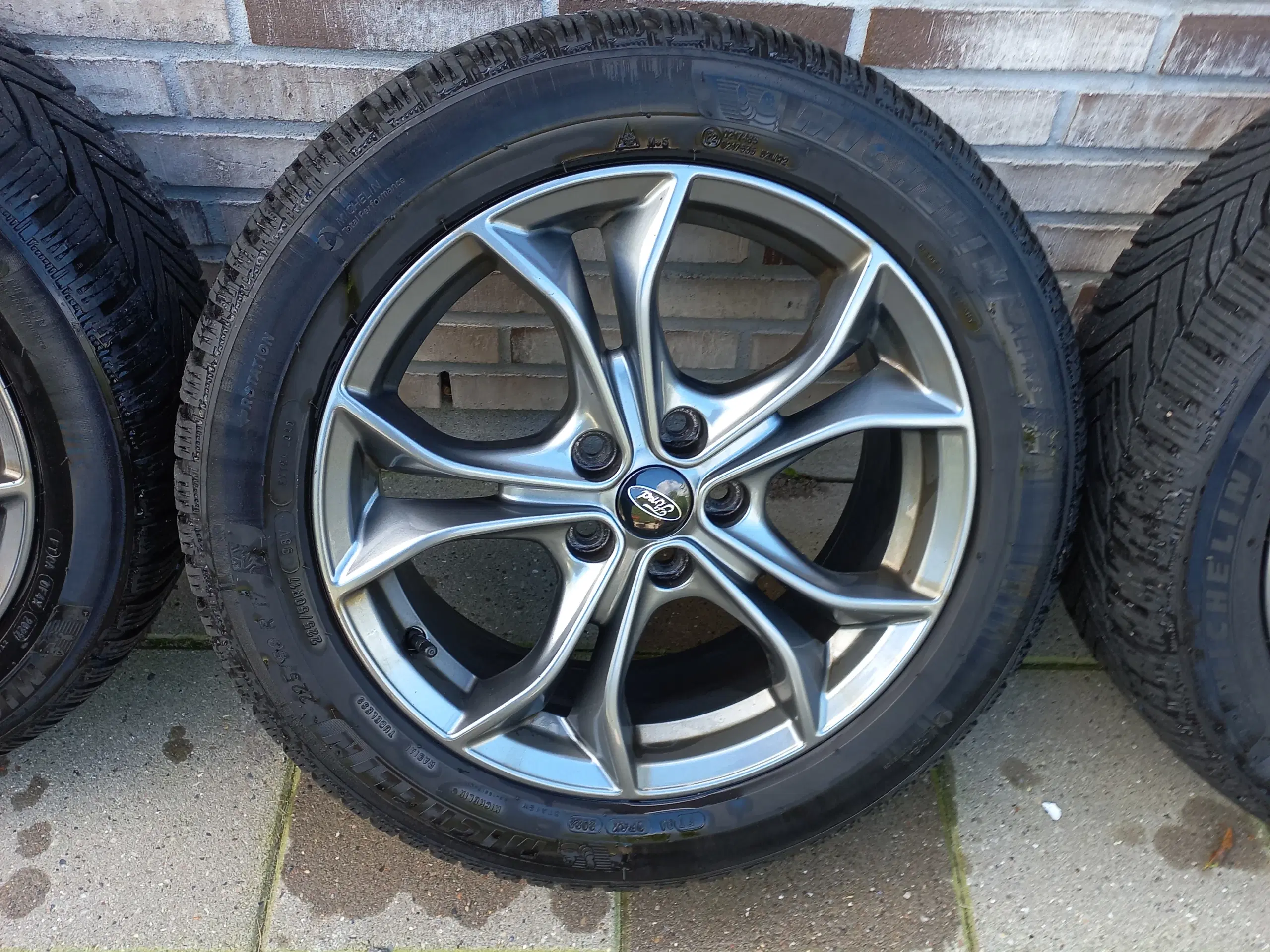 Originale Ford Alu 5 x 108 m Vinterdæk 225/55R17