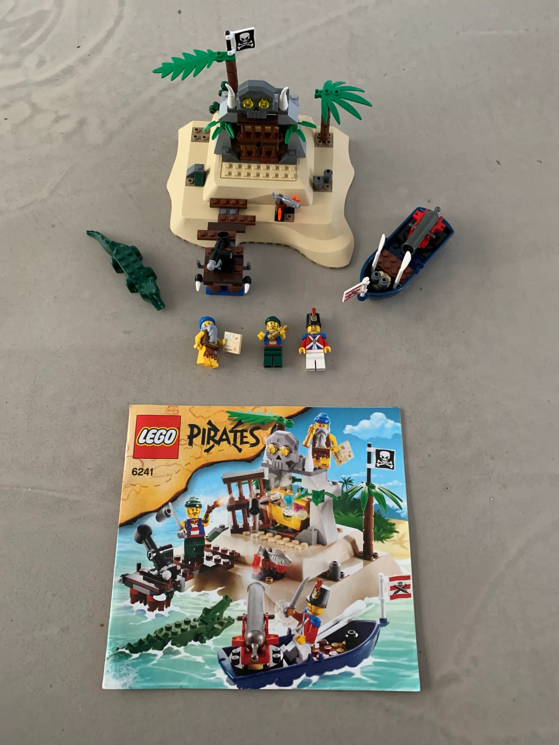 Lego Pirates