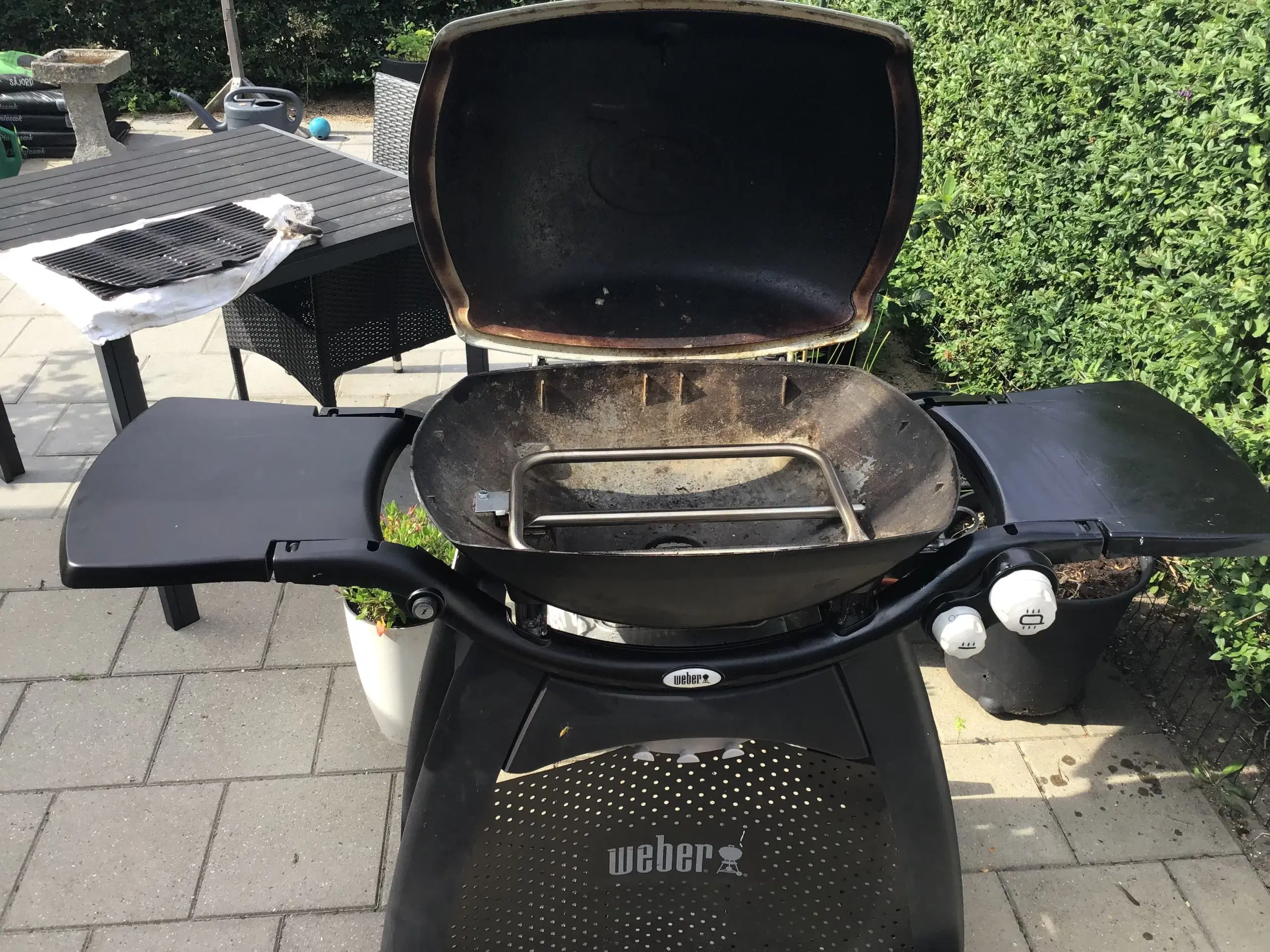 Weber grill 3000 med cover og tilbehør