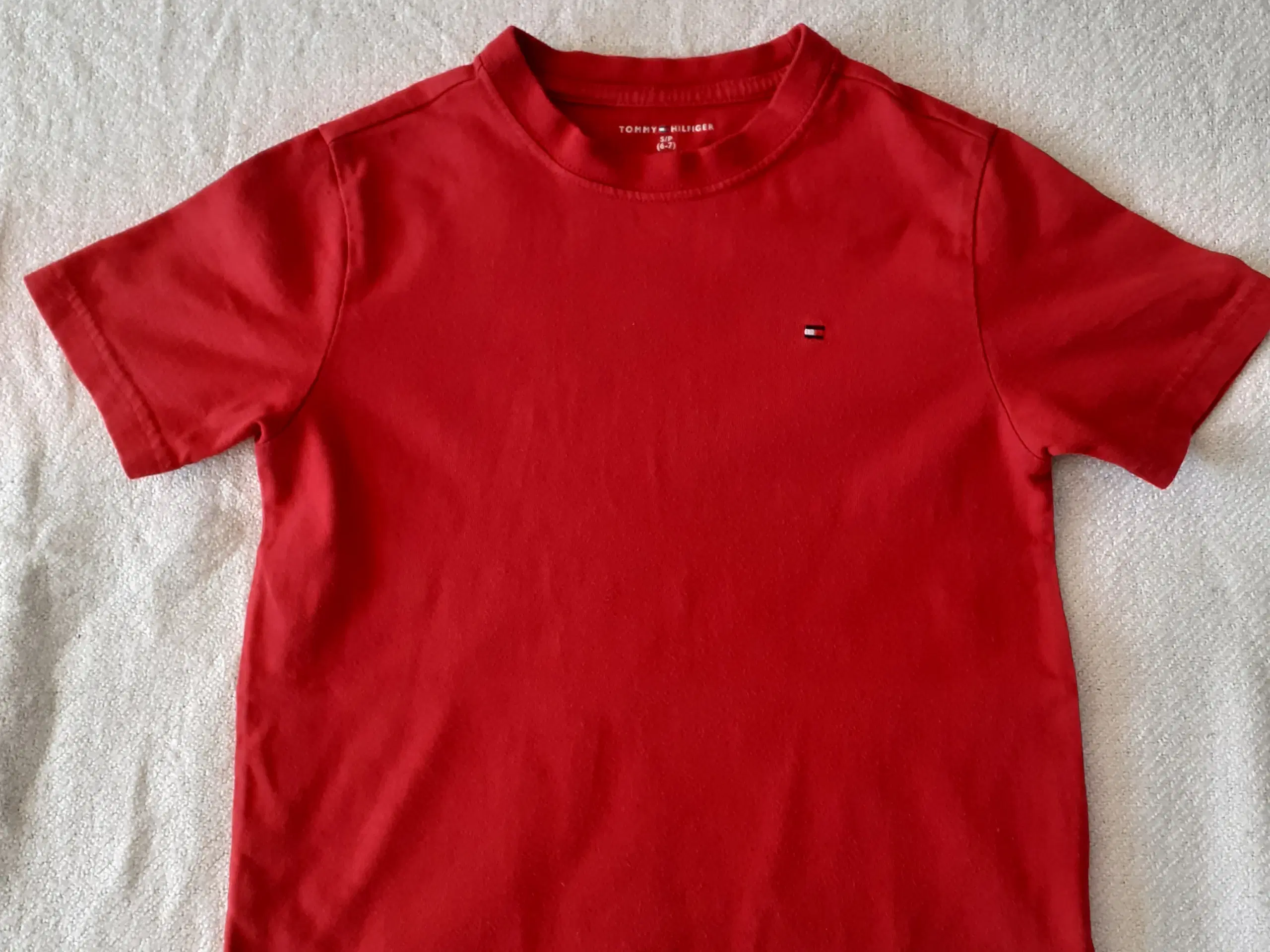 Tommy Hilfiger T-shirt str 6/7