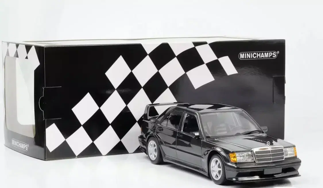 1:18 Mercedes 190E 23-16v EVOII 1990